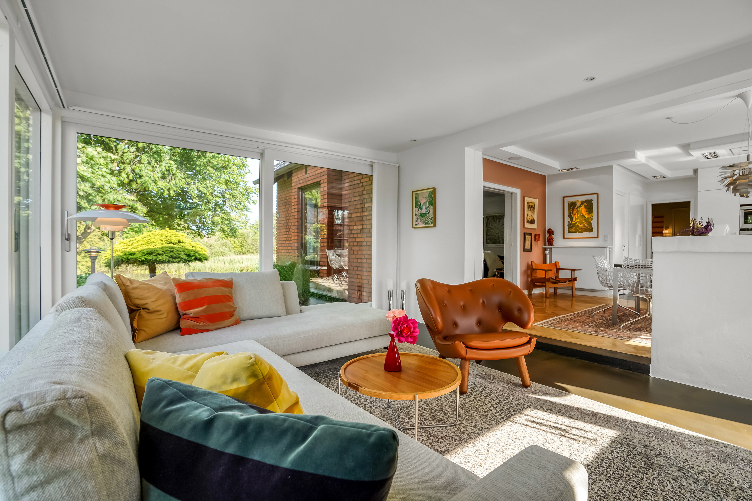 Fremhævet stue billede i fuldskærmstilstand. Billede af Pæonvænget 17, 5000 Odense C