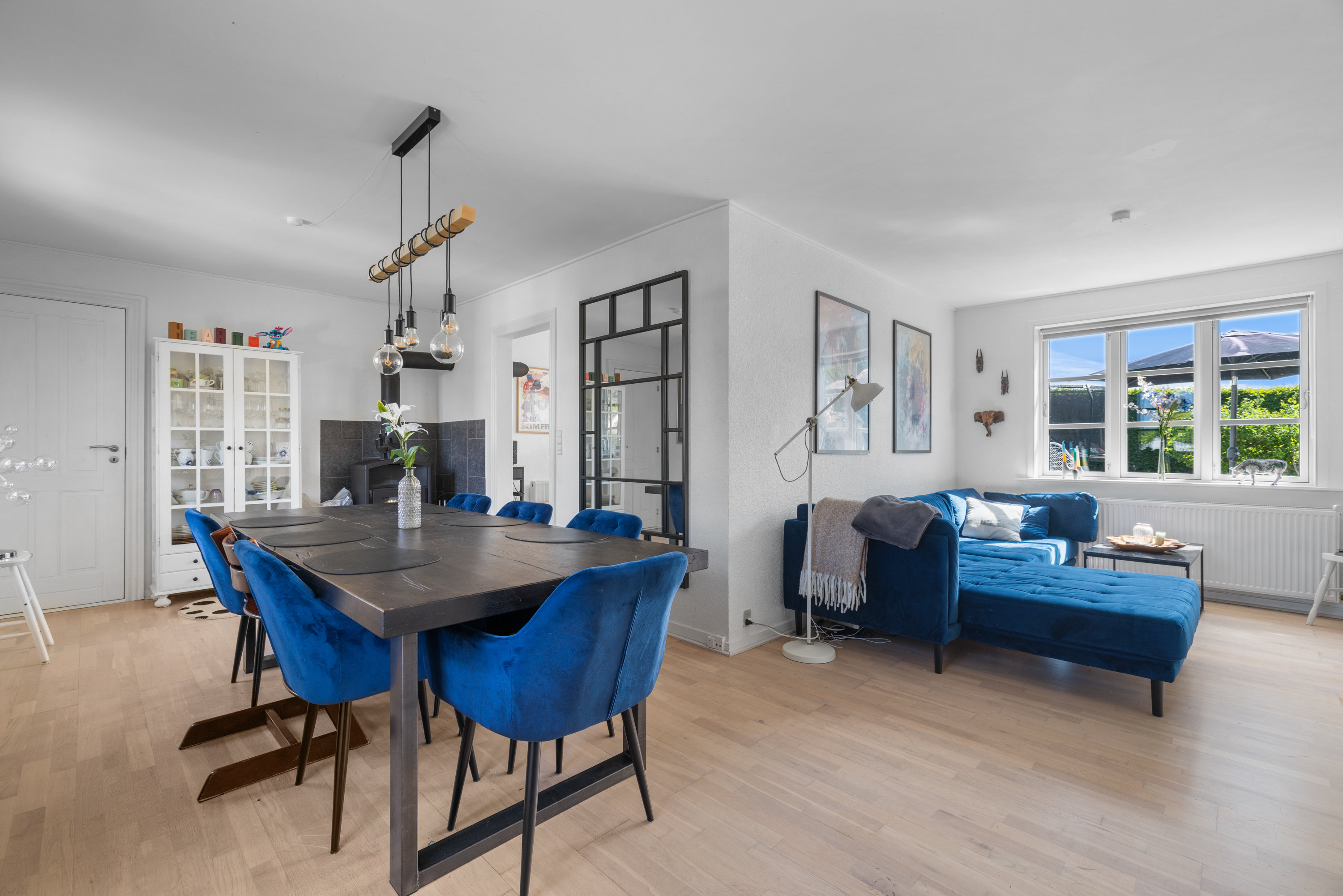 Fremhævet stue billede i fuldskærmstilstand. Billede af Sinebjergvej 6, Bjerne, 5600 Faaborg