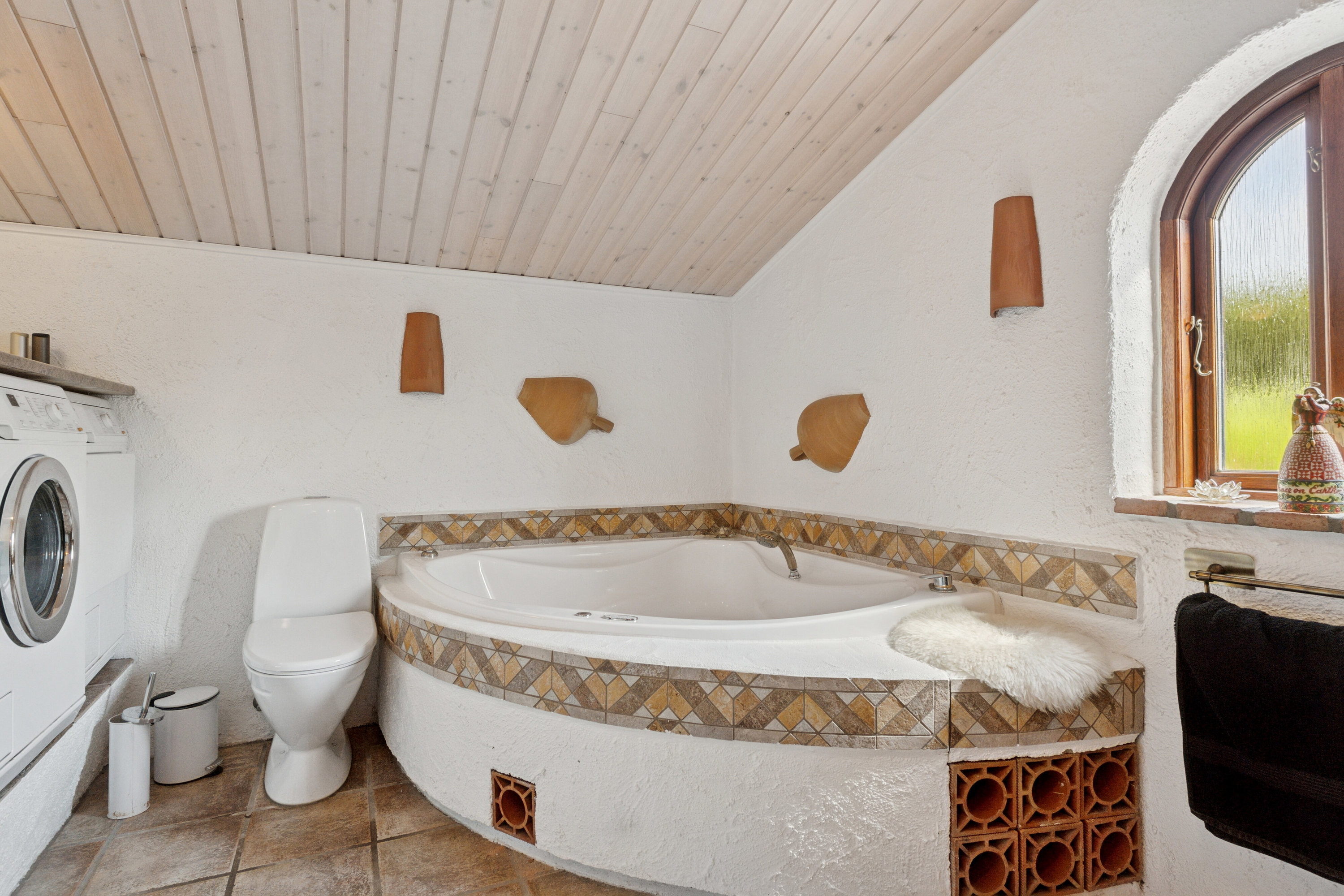 Fremhævet badeværelse billede i fuldskærmstilstand. Billede af Sandlodsvej 95, 4400 Kalundborg