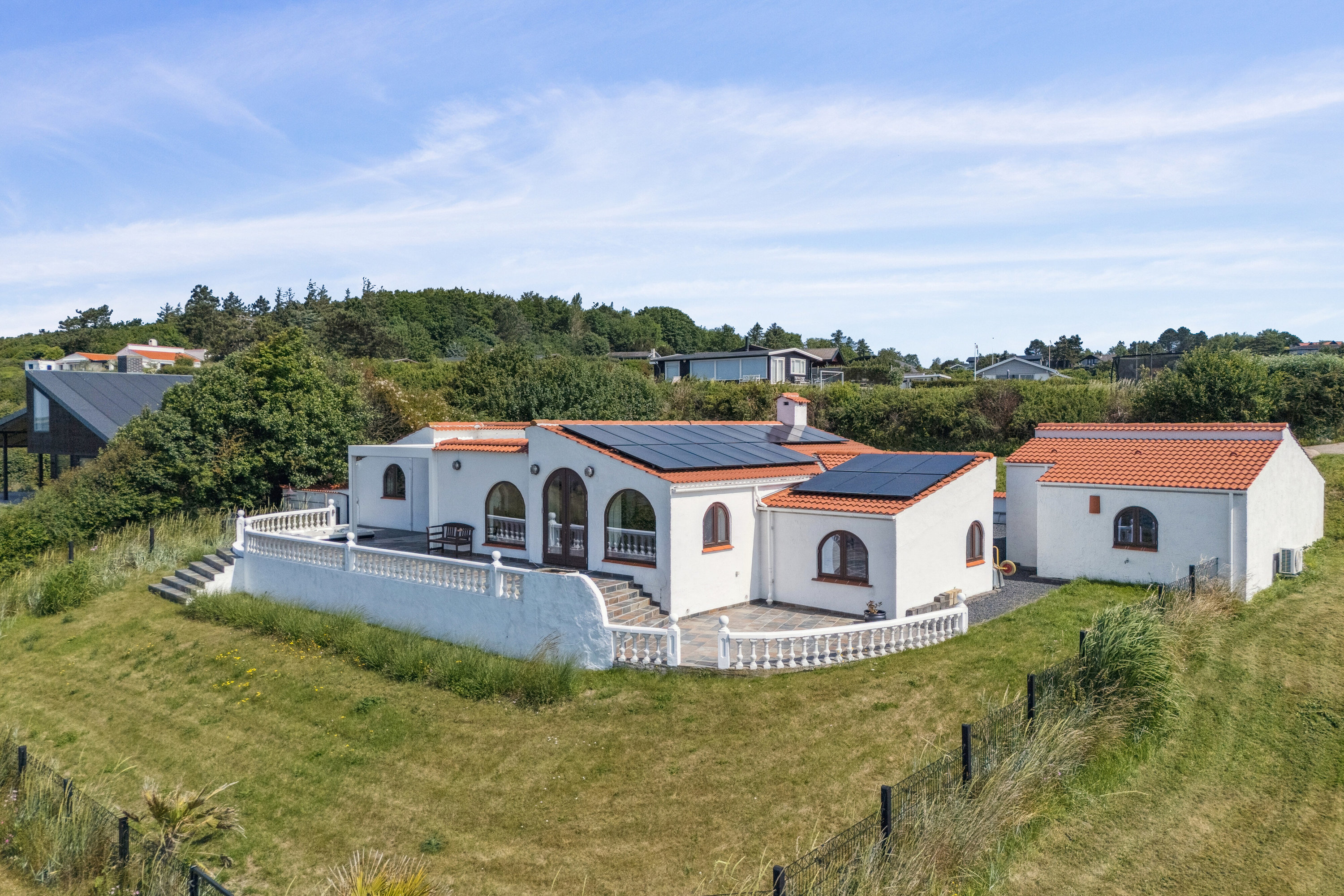 Fremhævet set fra haven billede i fuldskærmstilstand. Billede af Sandlodsvej 95, 4400 Kalundborg