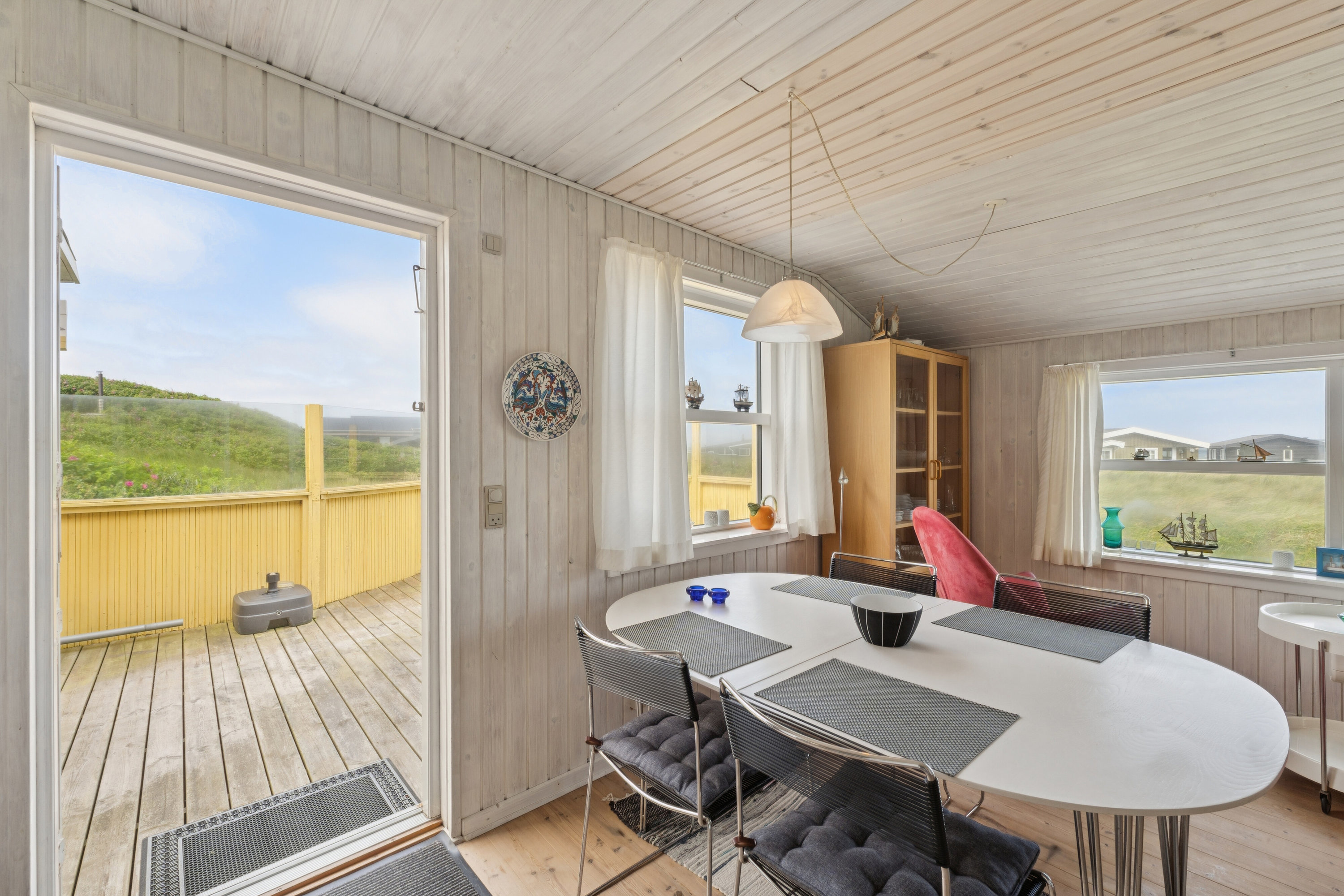 Fremhævet spisestue billede i fuldskærmstilstand. Billede af Ved Stranden 25, Skal Klit, 9800 Hjørring