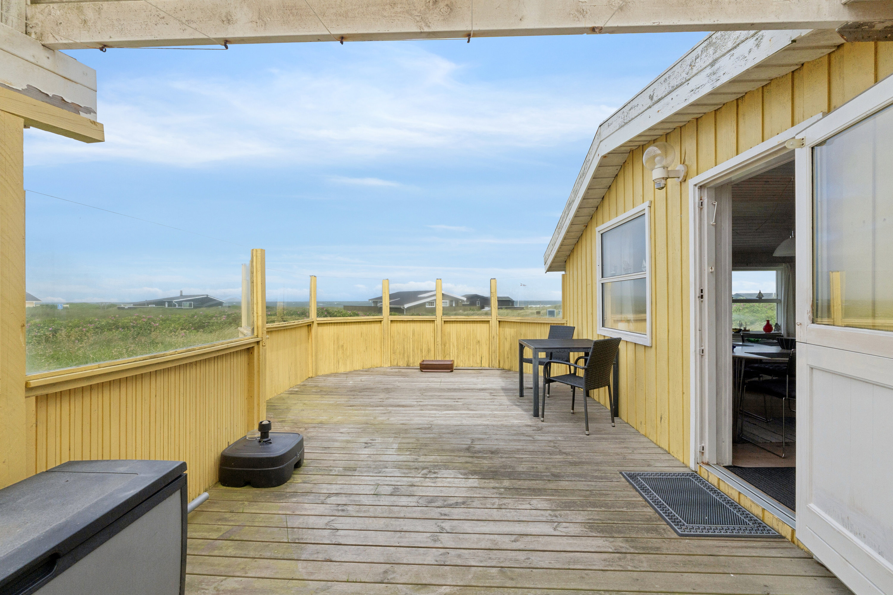 Fremhævet terrasse billede i fuldskærmstilstand. Billede af Ved Stranden 25, Skal Klit, 9800 Hjørring