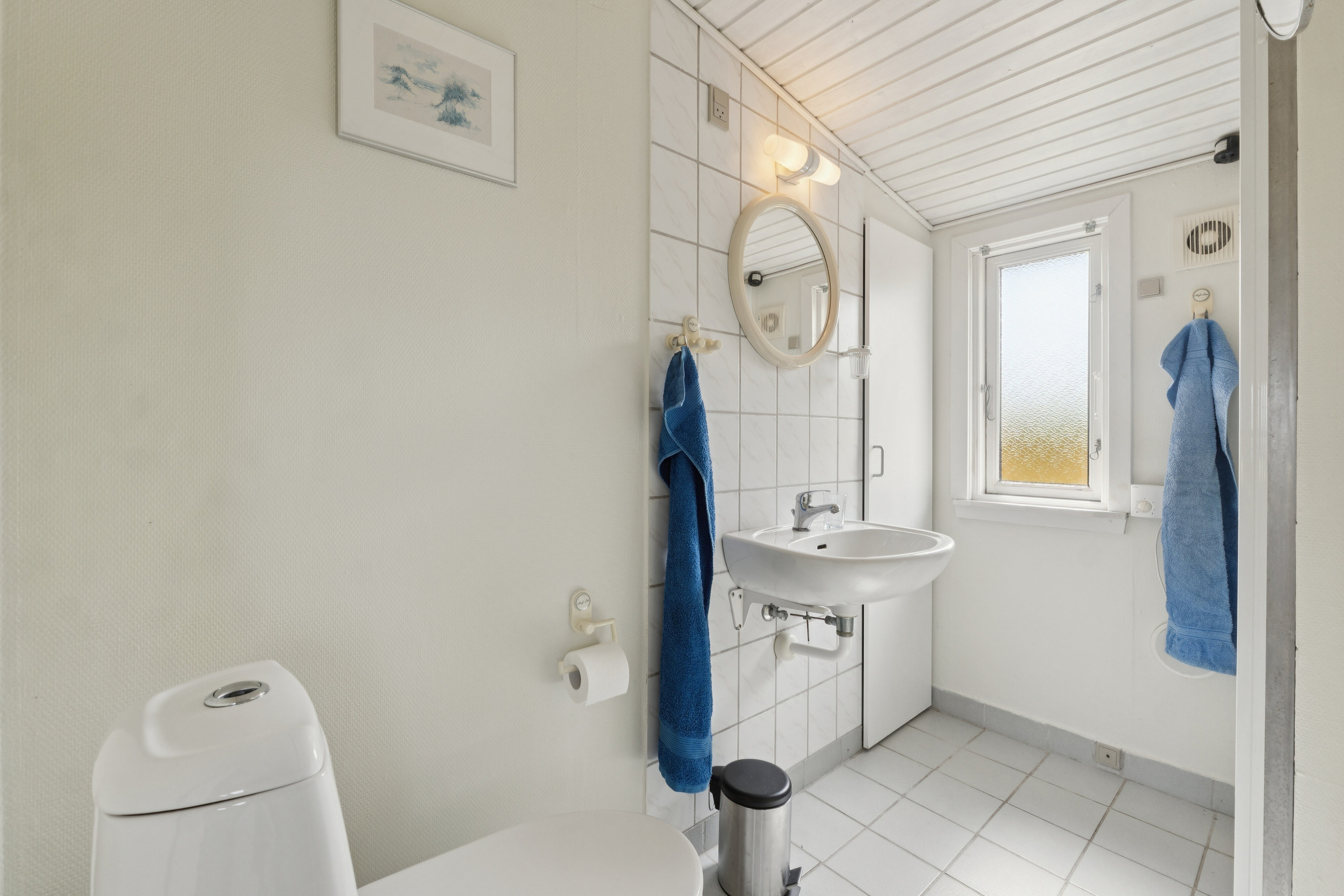 Fremhævet badeværelse billede i fuldskærmstilstand. Billede af Ved Stranden 25, Skal Klit, 9800 Hjørring