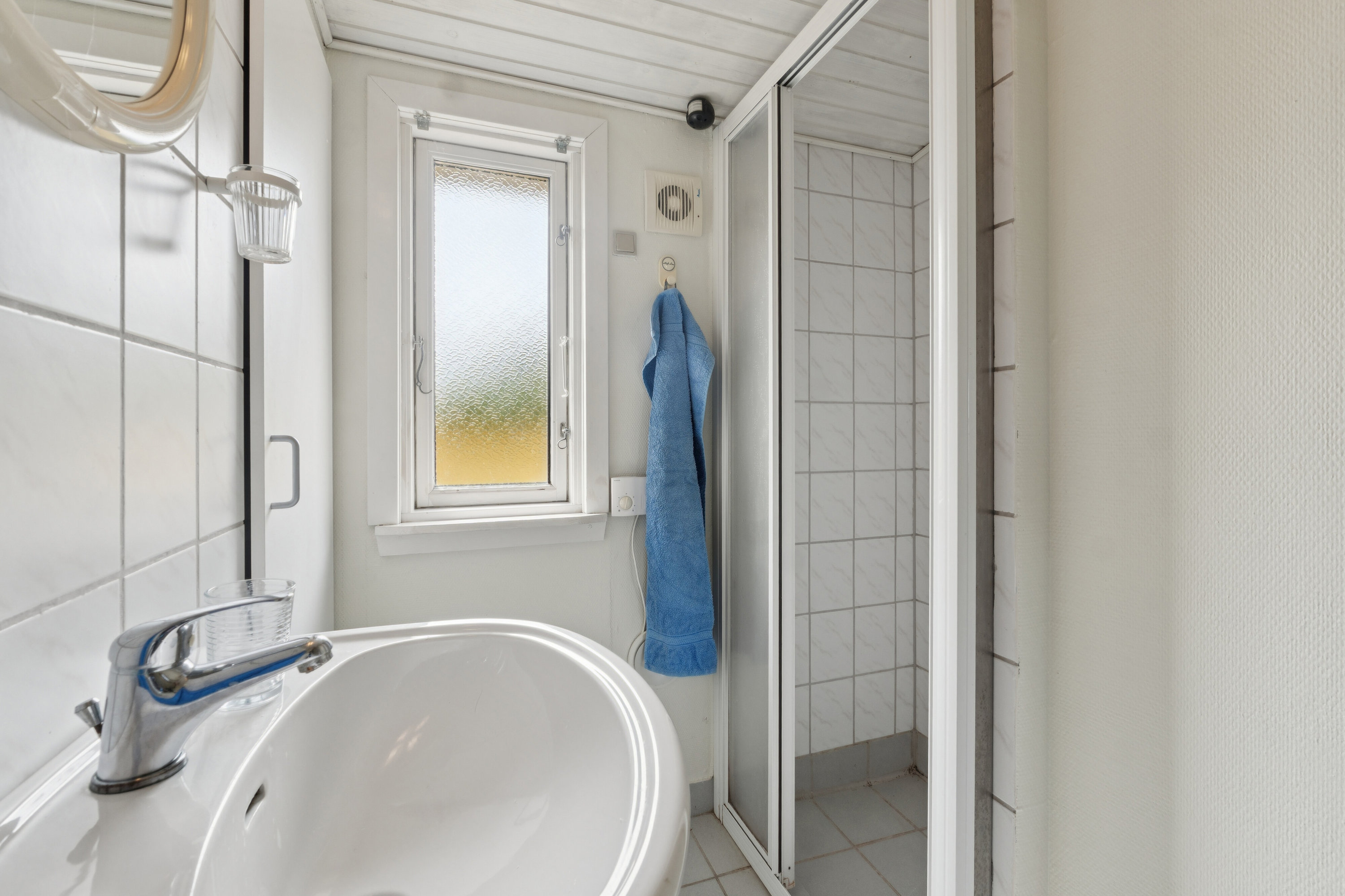 Fremhævet badeværelse billede i fuldskærmstilstand. Billede af Ved Stranden 25, Skal Klit, 9800 Hjørring