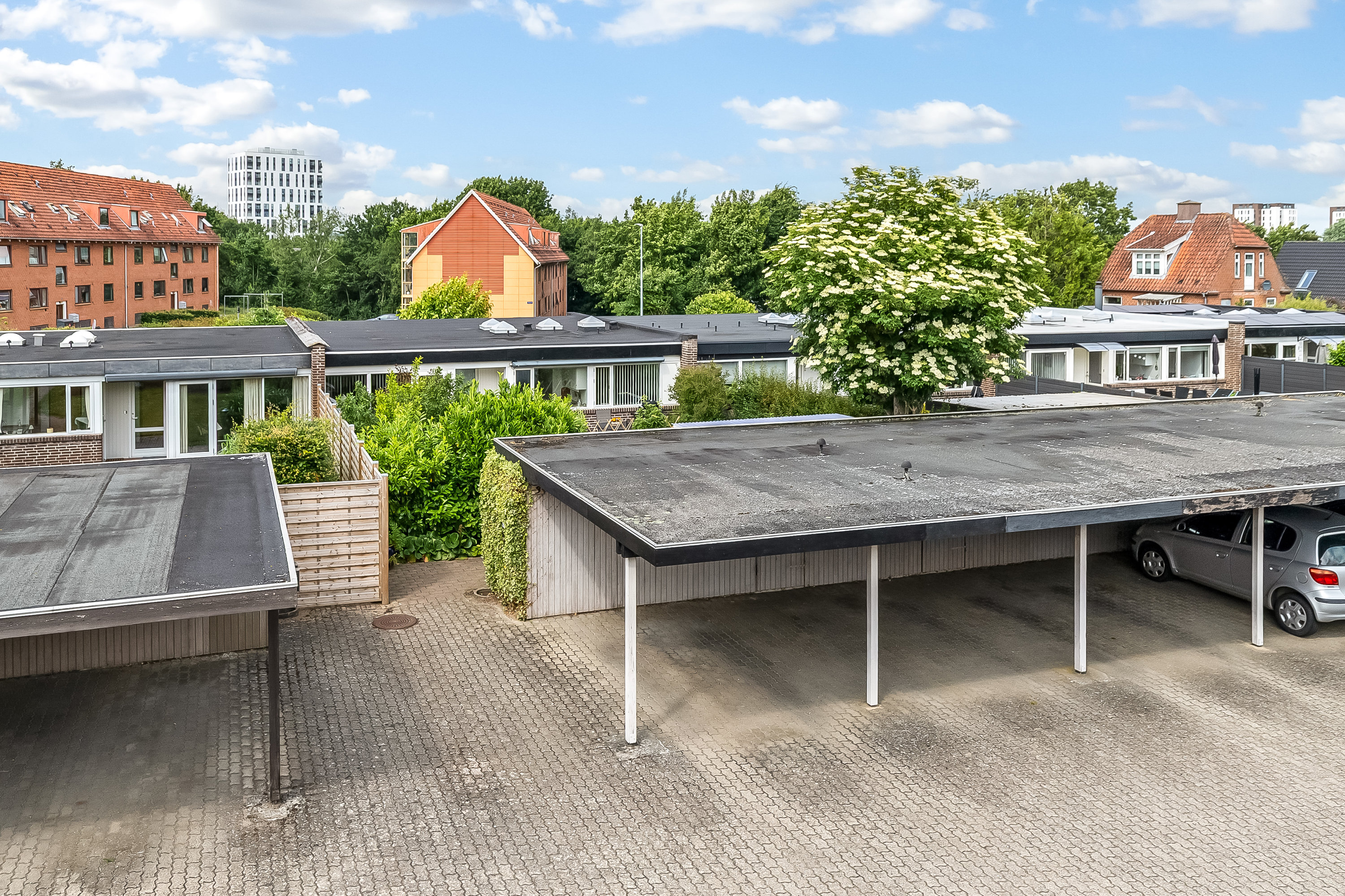 Fremhævet mastefoto billede i fuldskærmstilstand. Billede af Snerleparken 3, 6000 Kolding