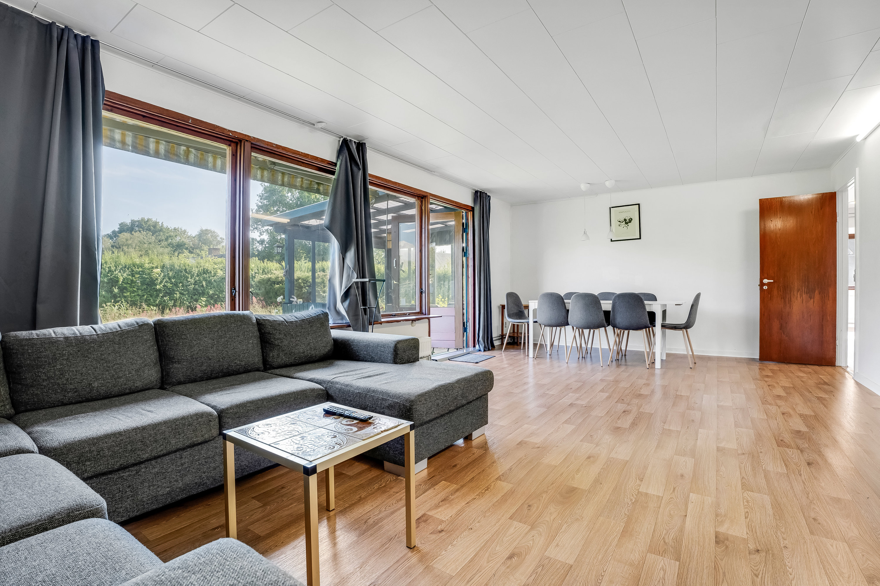 Fremhævet stue billede i fuldskærmstilstand. Billede af Mågevej 25, Rødbyhavn, 4970 Rødby