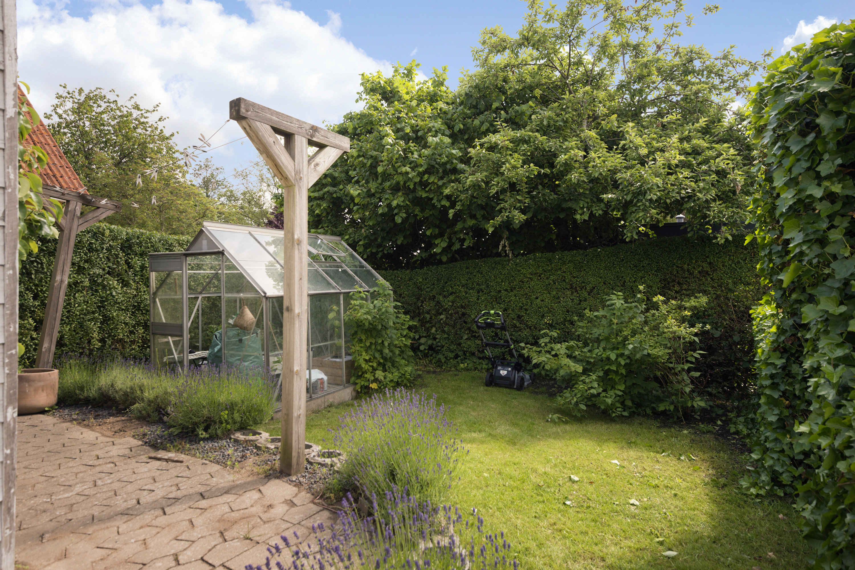 Fremhævet have billede i fuldskærmstilstand. Billede af Århusvej 60, 8300 Odder