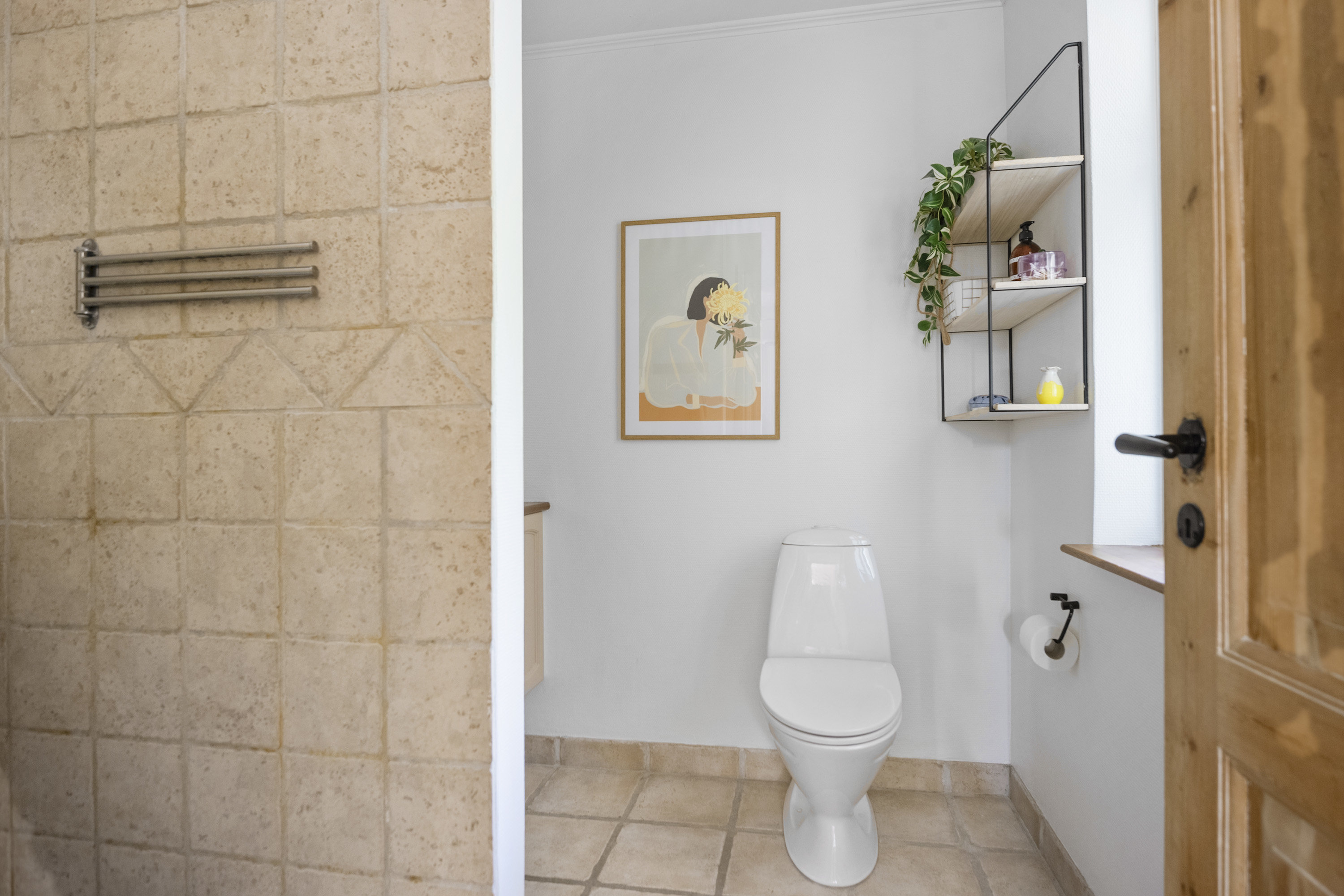 Fremhævet badeværelse billede i fuldskærmstilstand. Billede af Århusvej 60, 8300 Odder