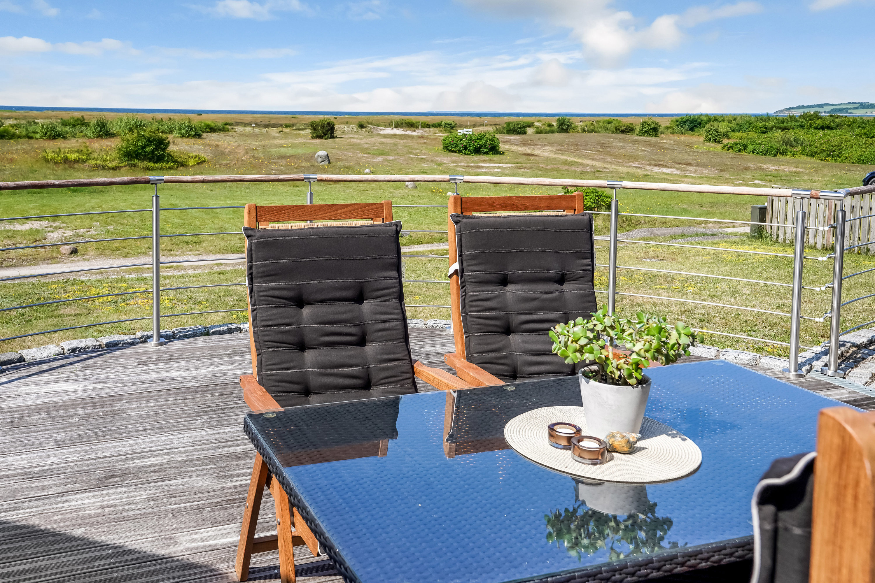 Fremhævet terrasse billede i fuldskærmstilstand. Billede af Helnæsvej 10, Brydegaard, 5683 Haarby