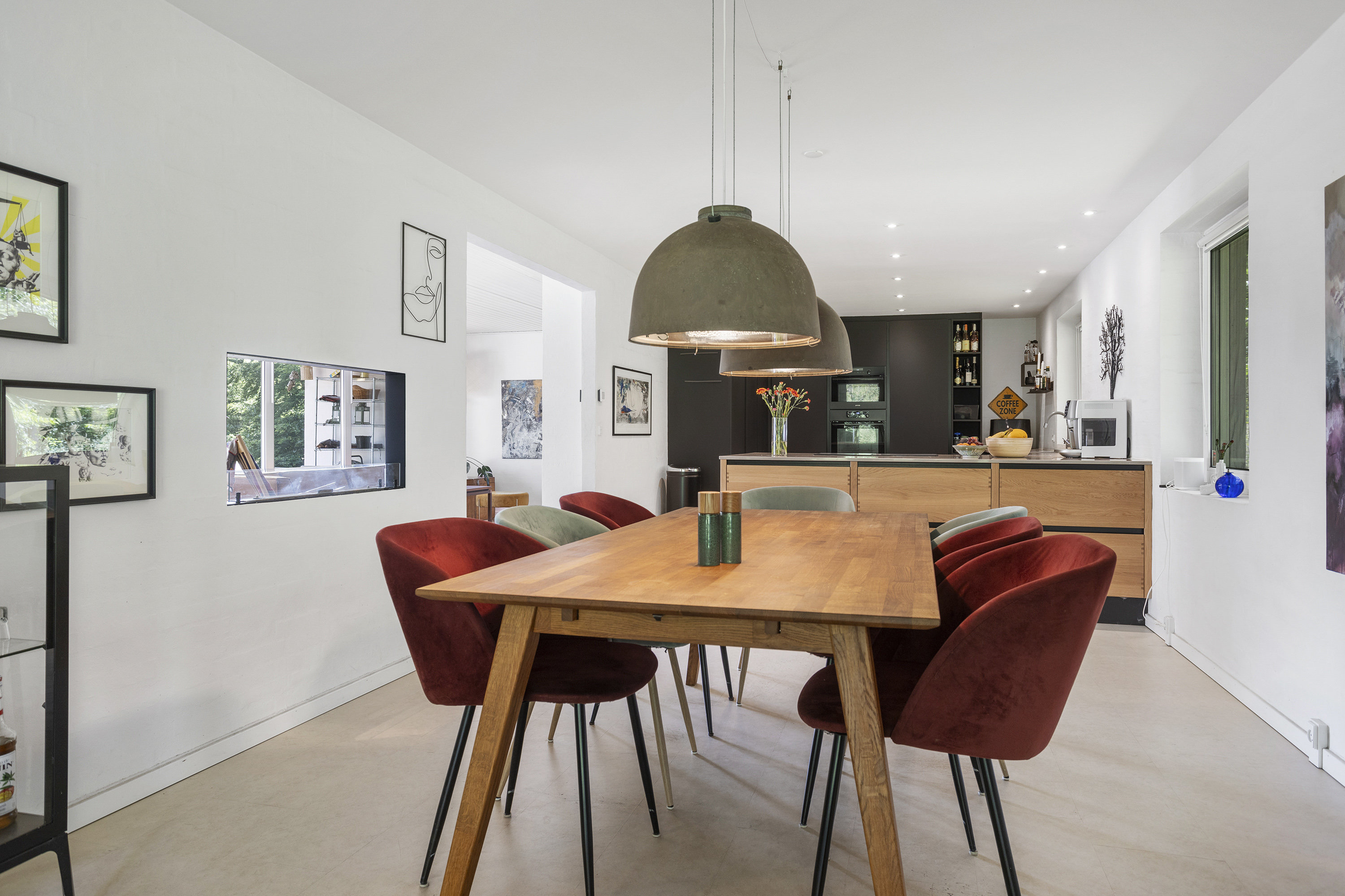 Fremhævet køkken alrum billede i fuldskærmstilstand. Billede af Sandenvej 1, Lyngså, 9300 Sæby