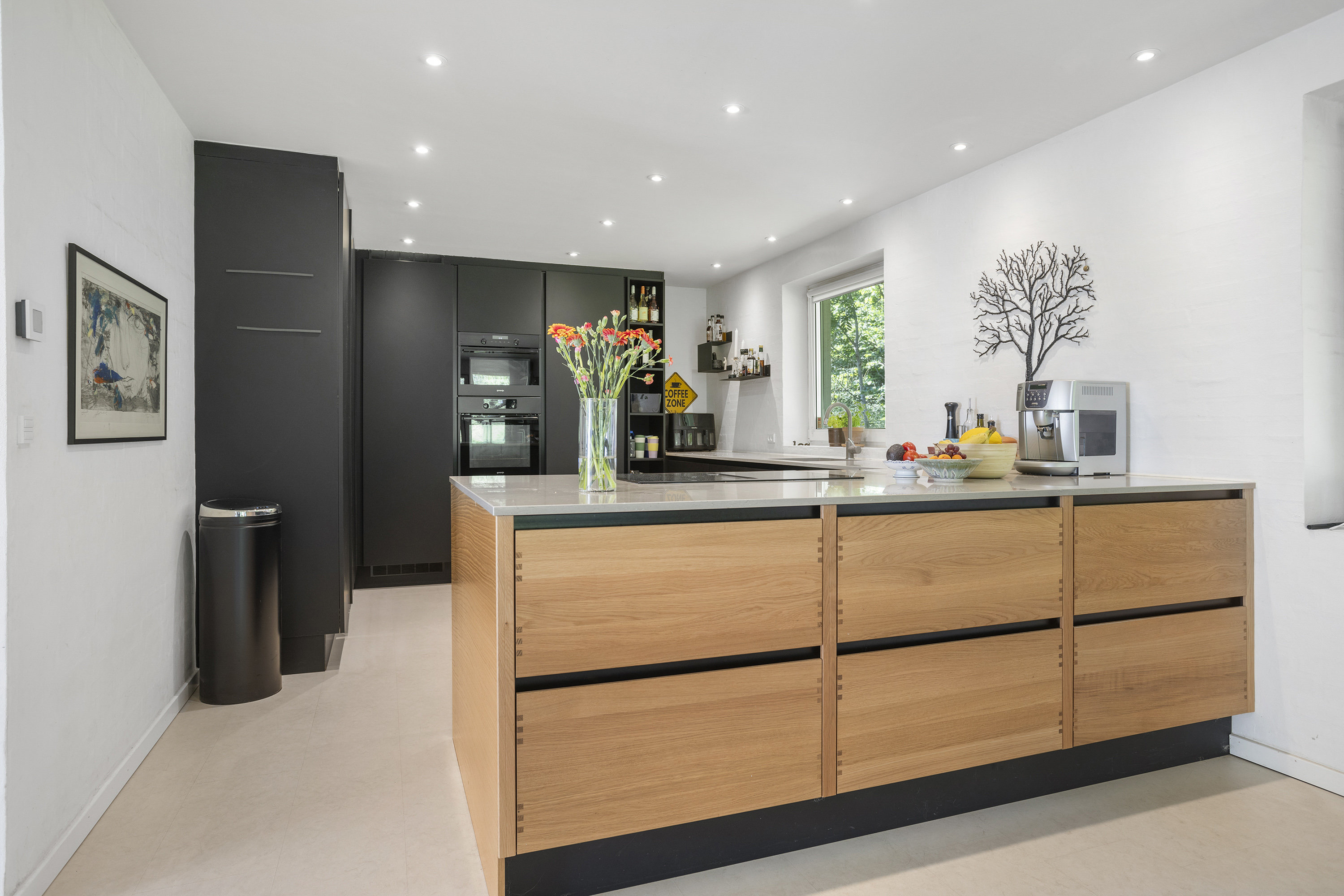 Fremhævet køkken alrum billede i fuldskærmstilstand. Billede af Sandenvej 1, Lyngså, 9300 Sæby