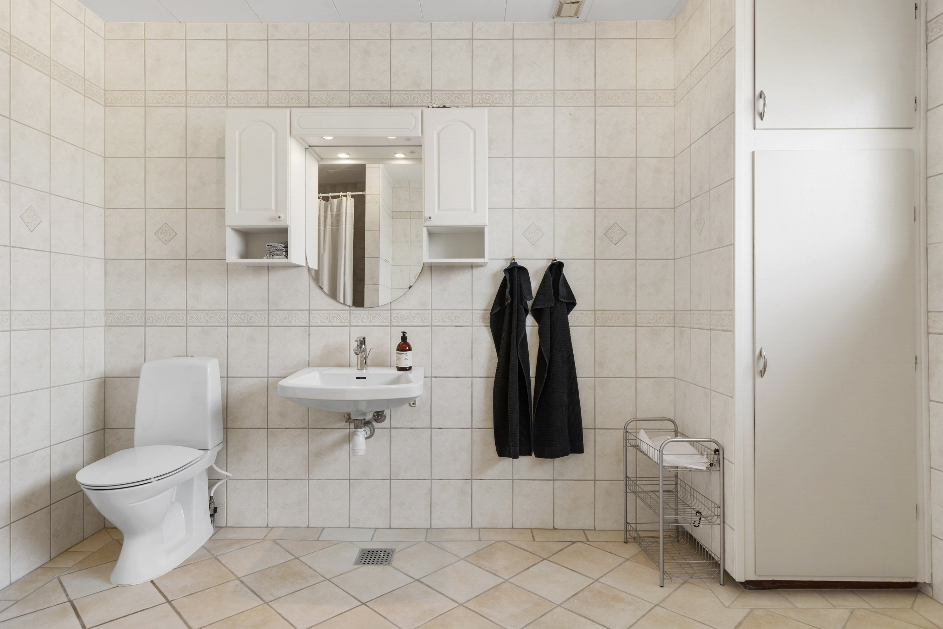 Fremhævet badeværelse billede i fuldskærmstilstand. Billede af Dr. Margrethes Vej 27, 9600 Aars