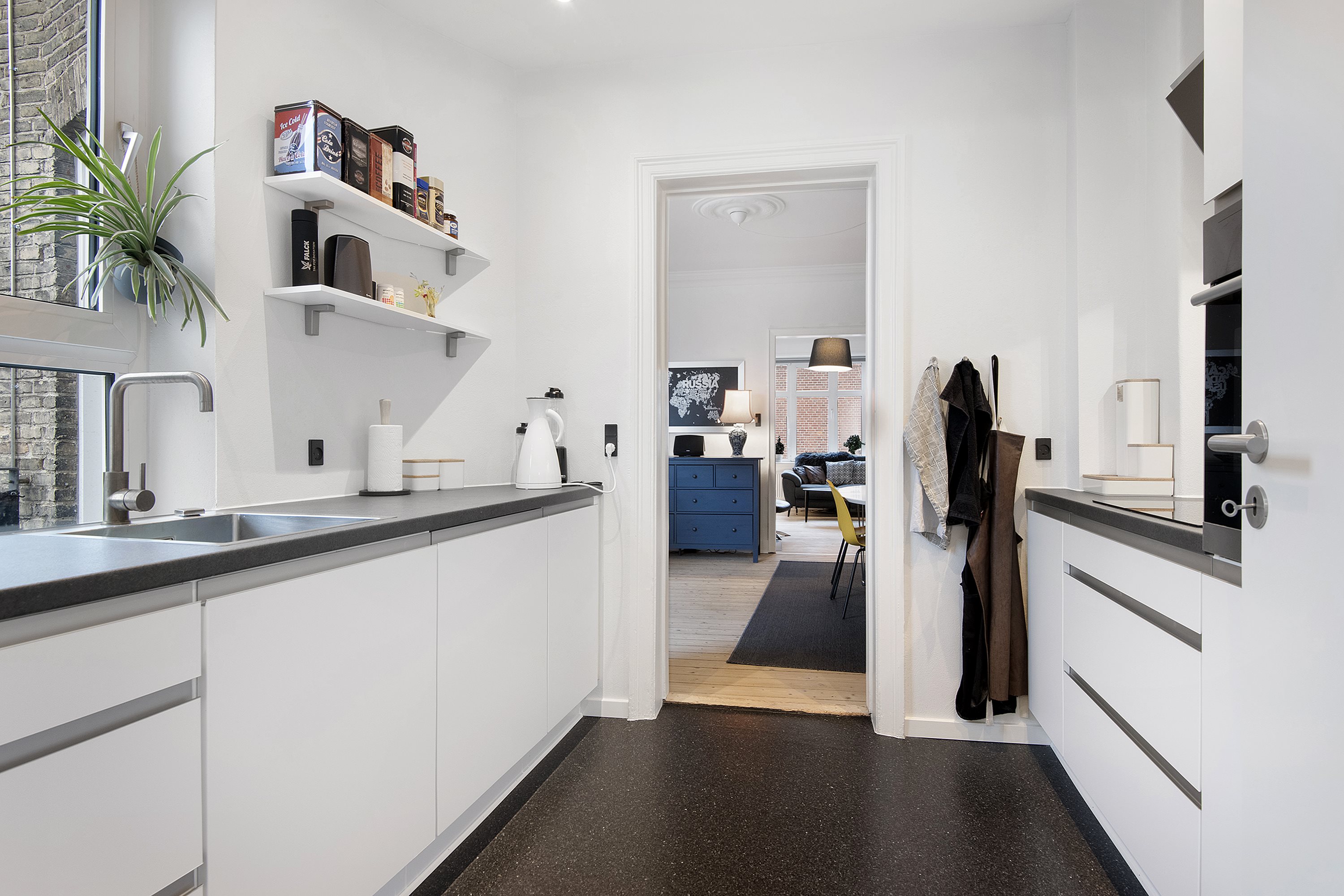 Fremhævet køkken billede i fuldskærmstilstand. Billede af Reberbansgade 3, 2., 9000 Aalborg