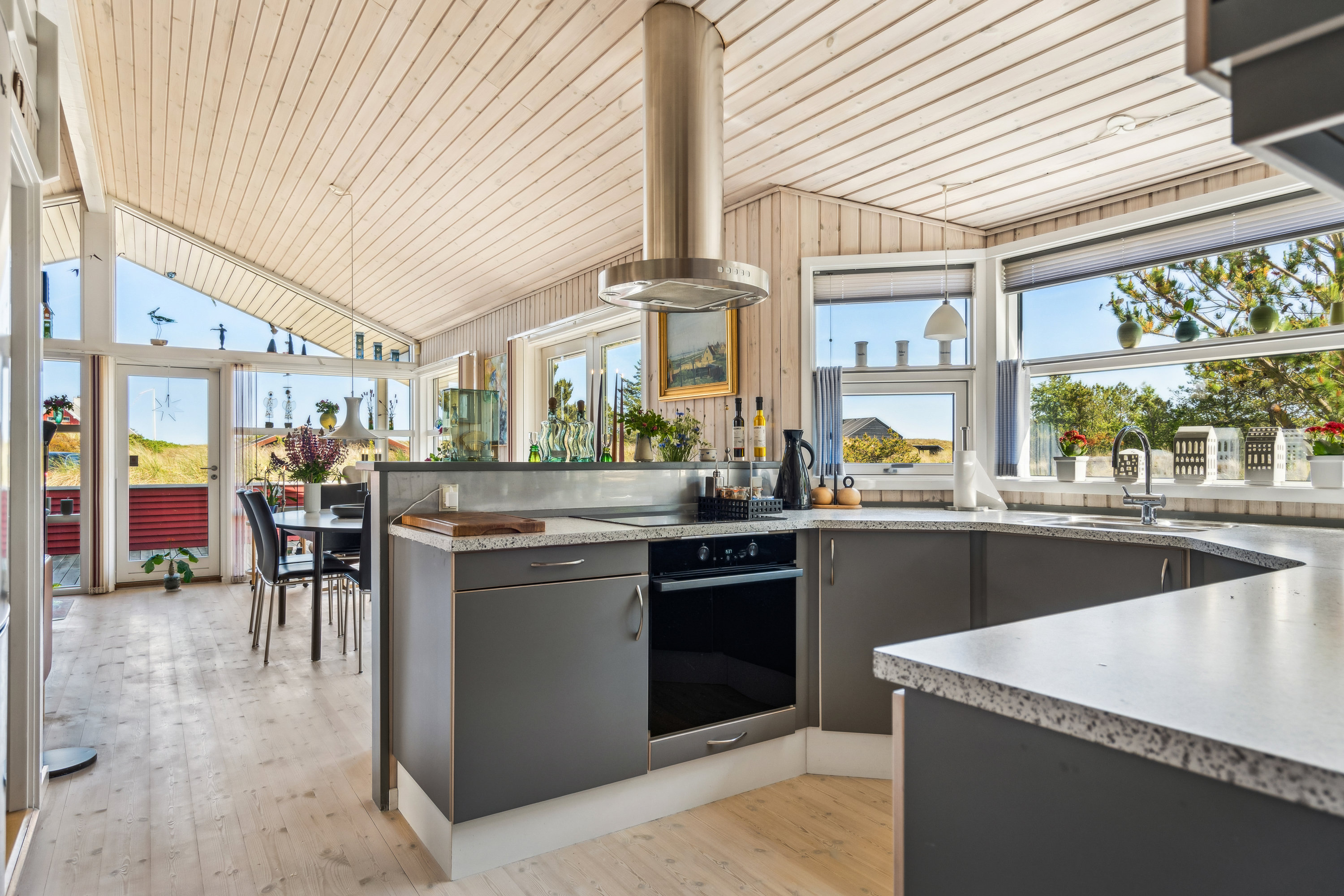 Fremhævet køkken billede i fuldskærmstilstand. Billede af Perlevej 2, Bunken, 9982 Ålbæk