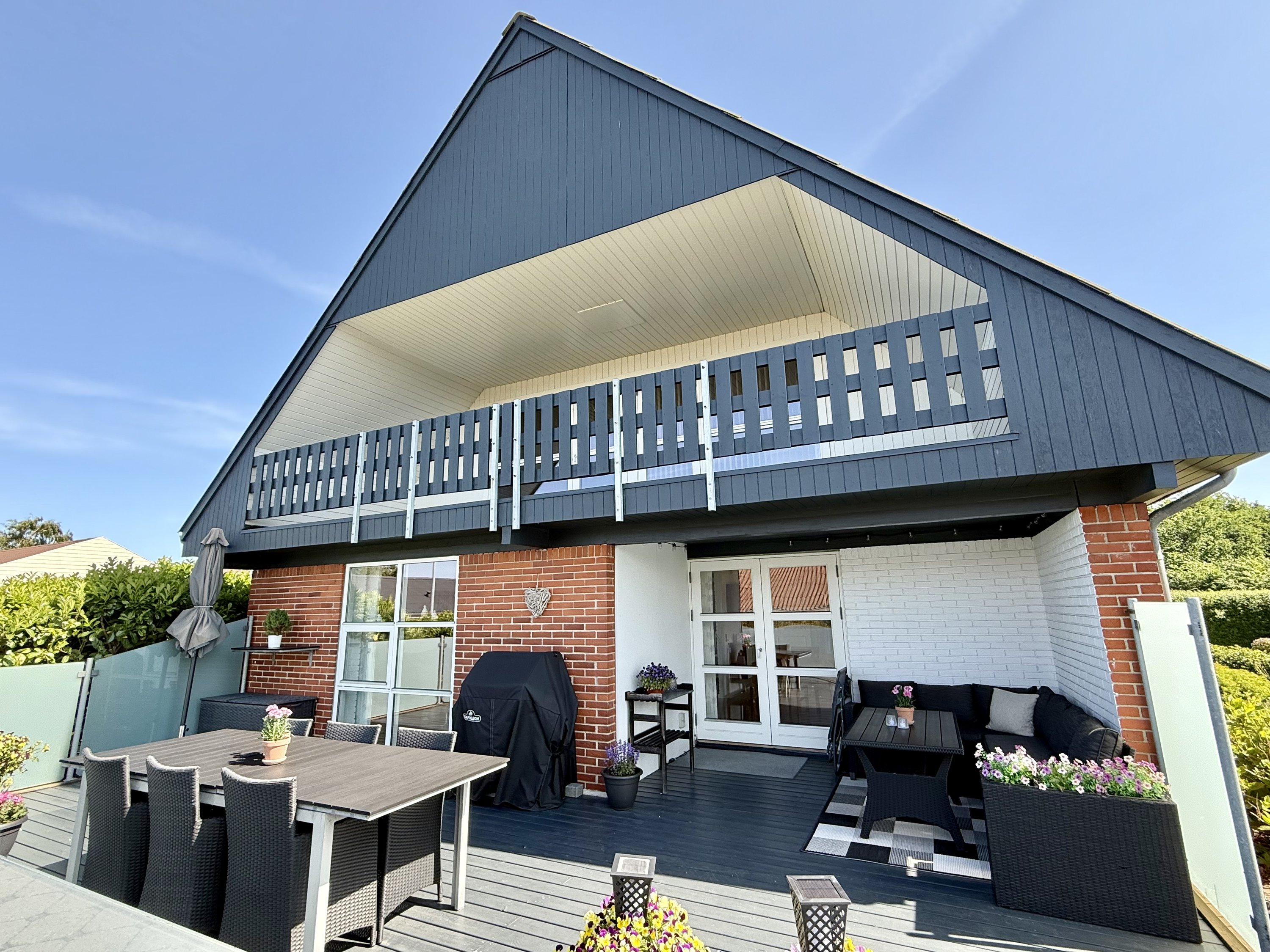 Fremhævet facade billede i fuldskærmstilstand. Billede af Tranekær 48, Vester Hassing, 9310 Vodskov