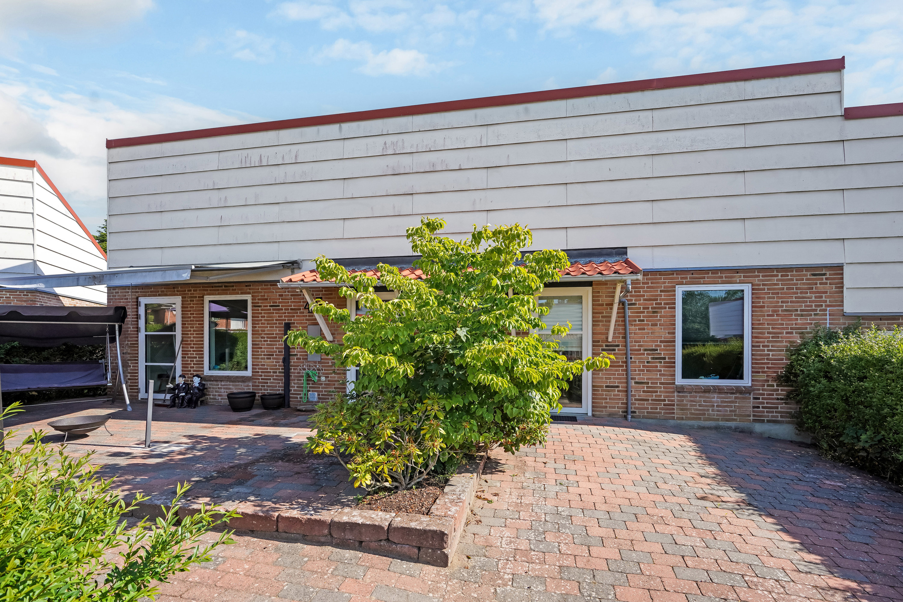 Fremhævet ejendommen billede i fuldskærmstilstand. Billede af Hybenvej 45, 8763 Rask Mølle