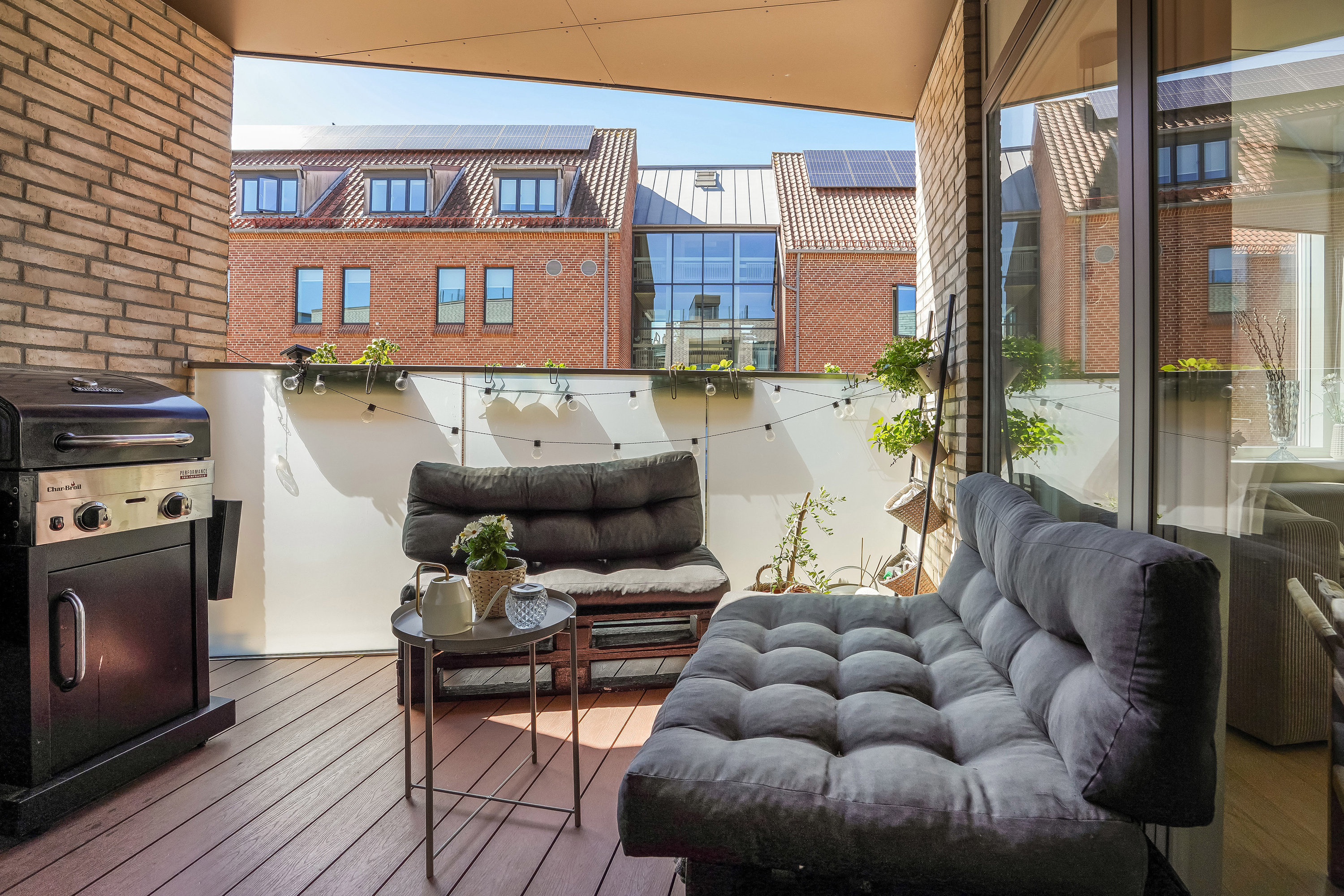 Fremhævet andet billede i fuldskærmstilstand. Billede af Carl Nielsens Kvarter 17, 1. 1., 5000 Odense C