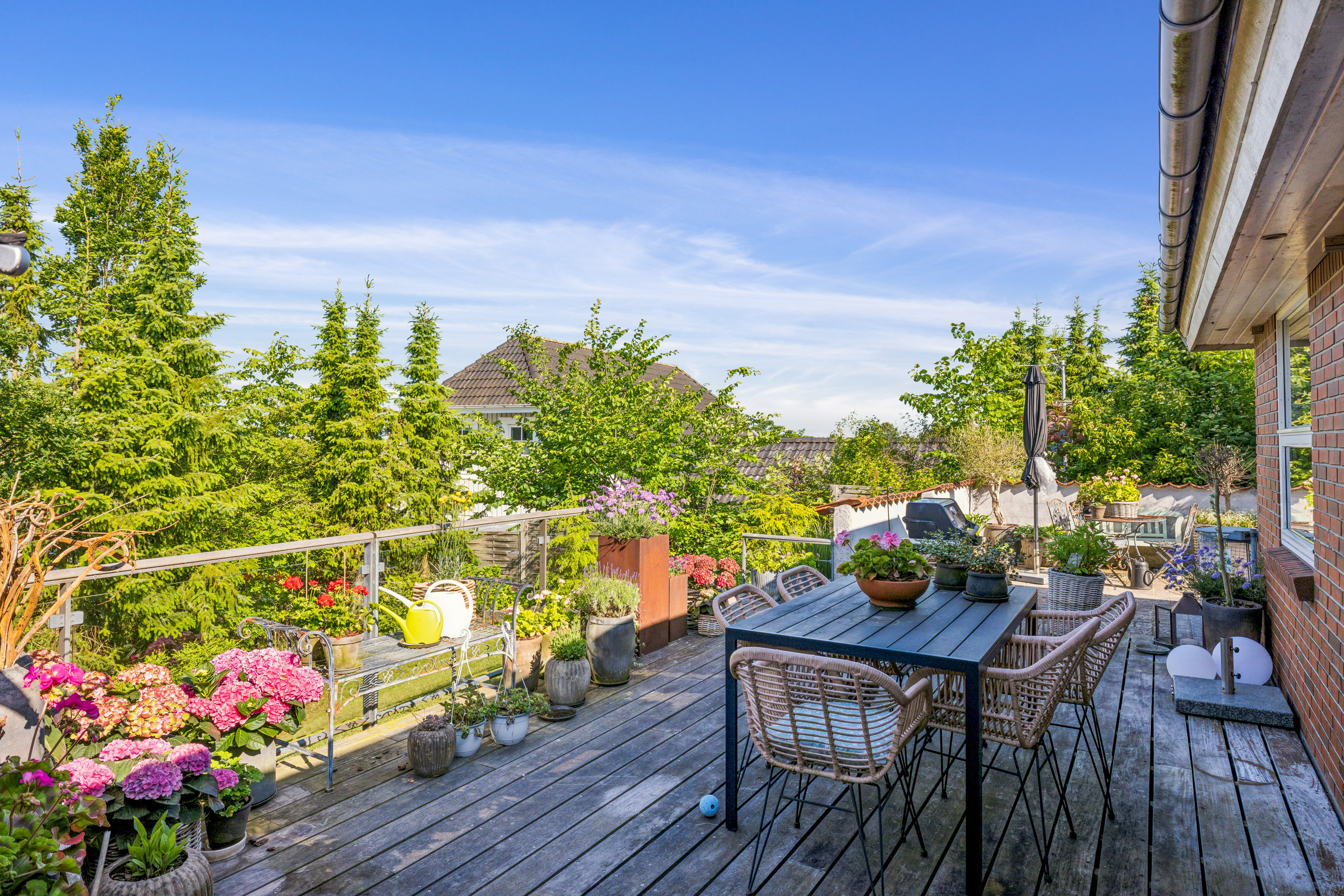 Fremhævet terrasse billede i fuldskærmstilstand. Billede af Skrænten 9, 8961 Allingåbro