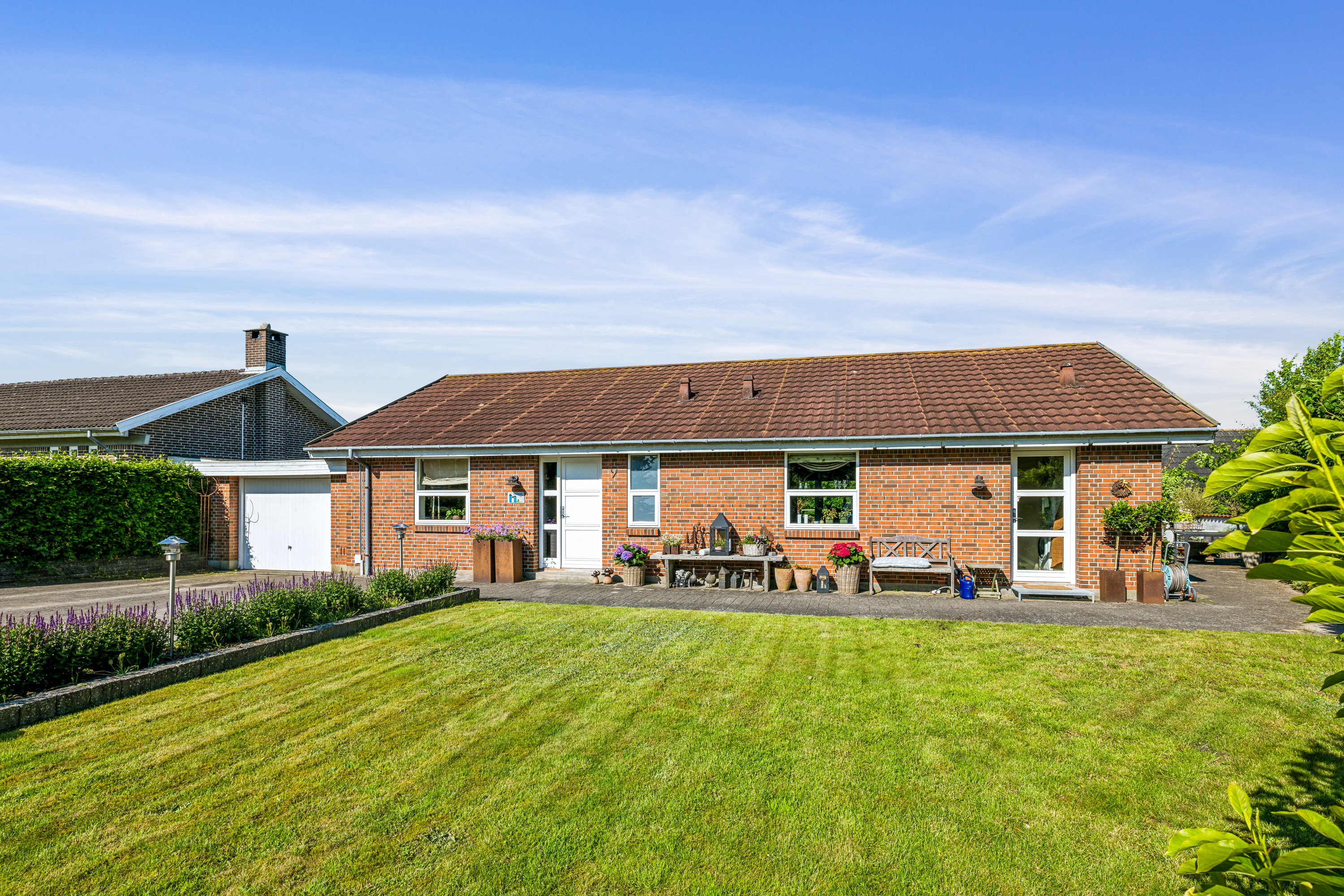 Fremhævet ejendom 1 billede i fuldskærmstilstand. Billede af Skrænten 9, 8961 Allingåbro