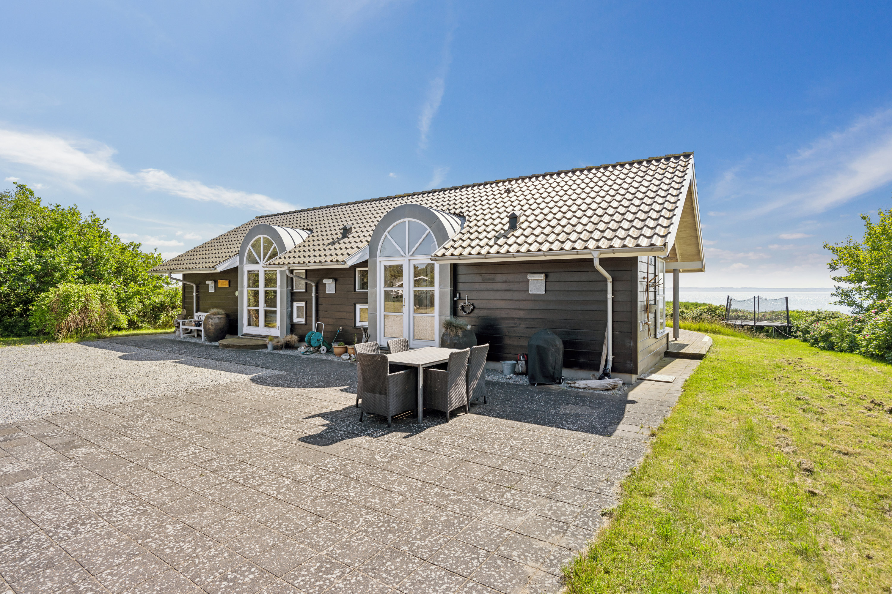 Fremhævet ejendom 1 billede i fuldskærmstilstand. Billede af Fyrrevej 23, Skødshoved Strand, 8420 Knebel