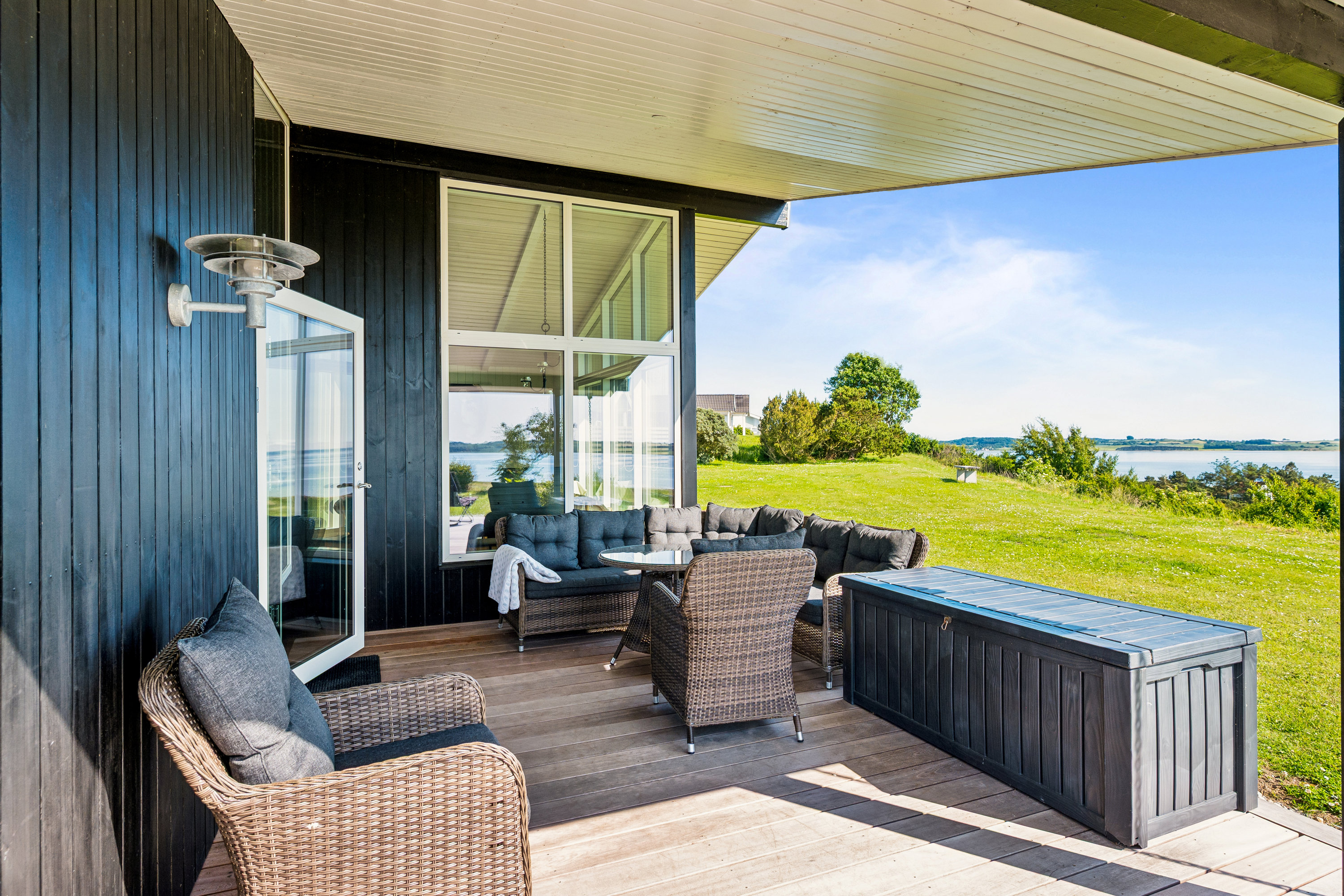 Fremhævet terrasse billede i fuldskærmstilstand. Billede af Skråningen 42, Strands, 8420 Knebel