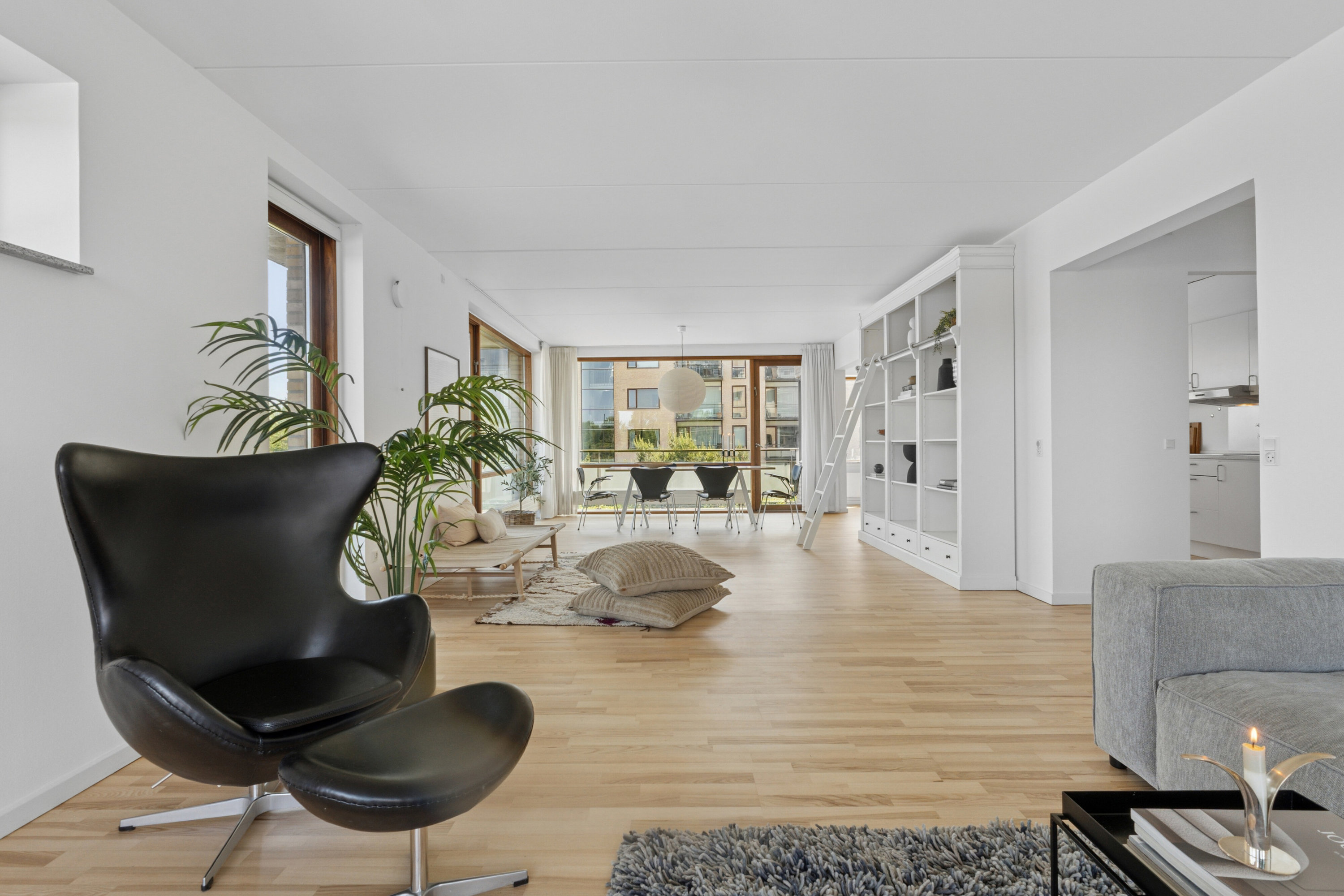 Fremhævet stue billede i fuldskærmstilstand. Billede af Øresund Parkvej 5, 1. th., 2300 København S