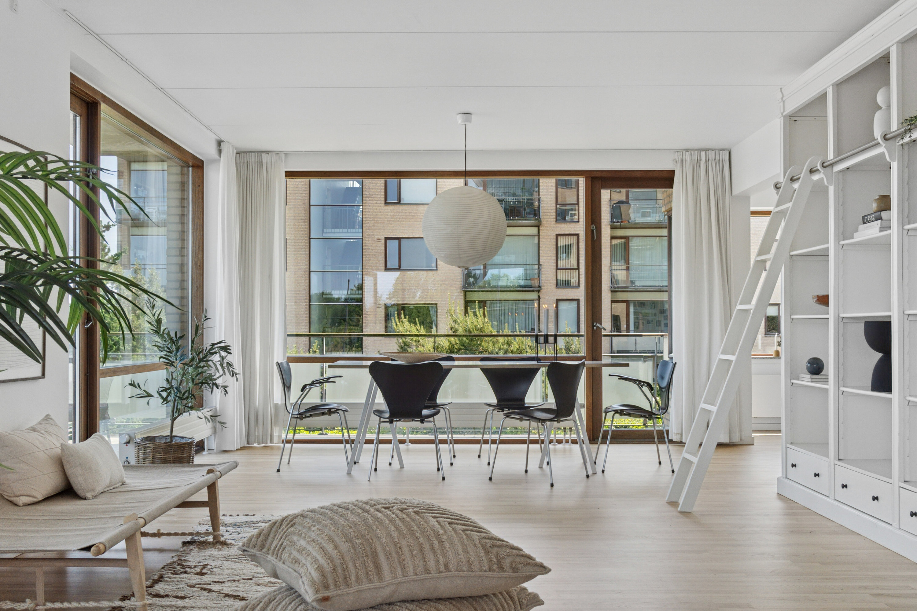 Miniaturebillede 1: stue. Billede af Øresund Parkvej 5, 1. th., 2300 København S