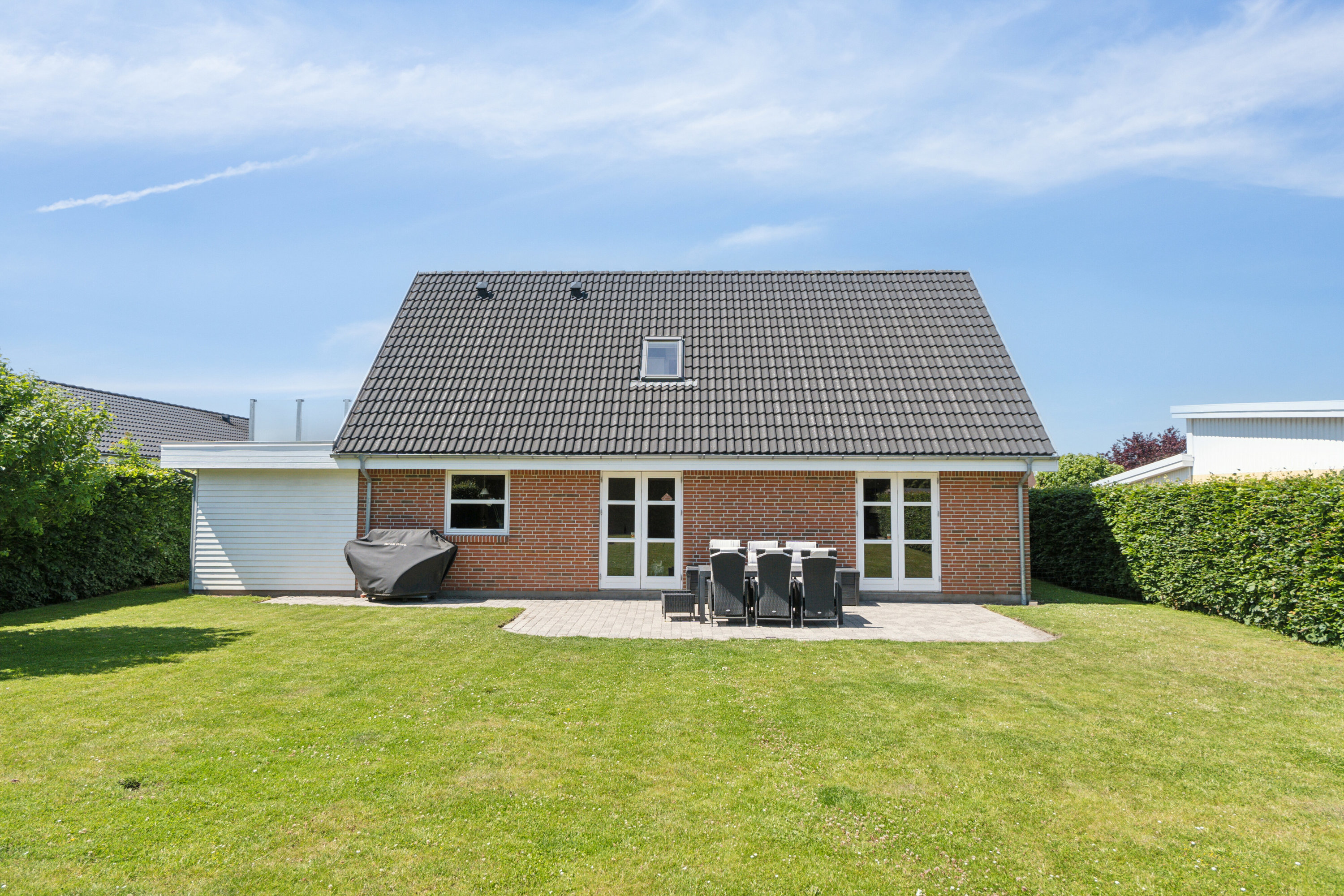 Fremhævet set fra haven billede i fuldskærmstilstand. Billede af Militærsvinget 16, 4700 Næstved