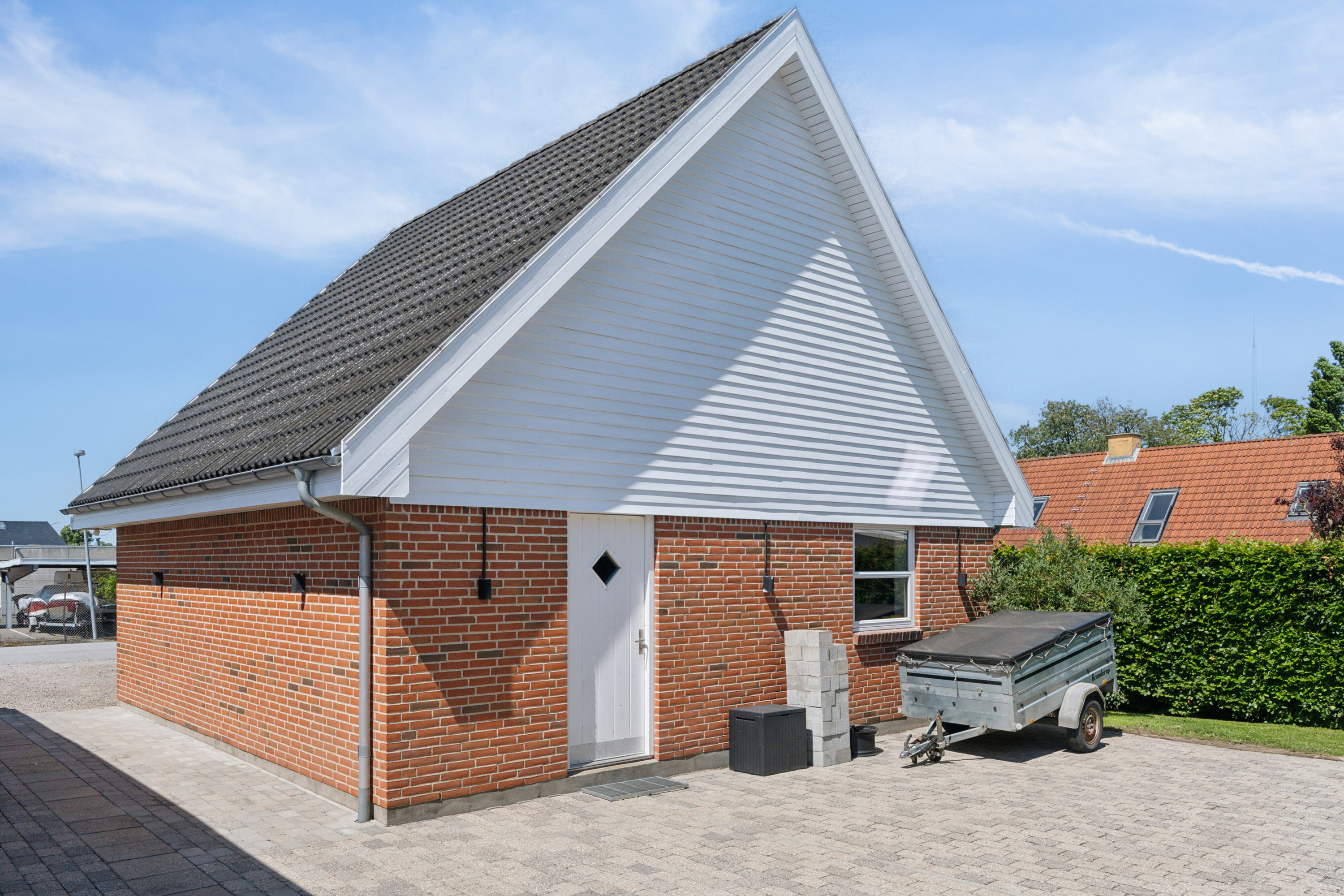 Fremhævet garage billede i fuldskærmstilstand. Billede af Militærsvinget 16, 4700 Næstved