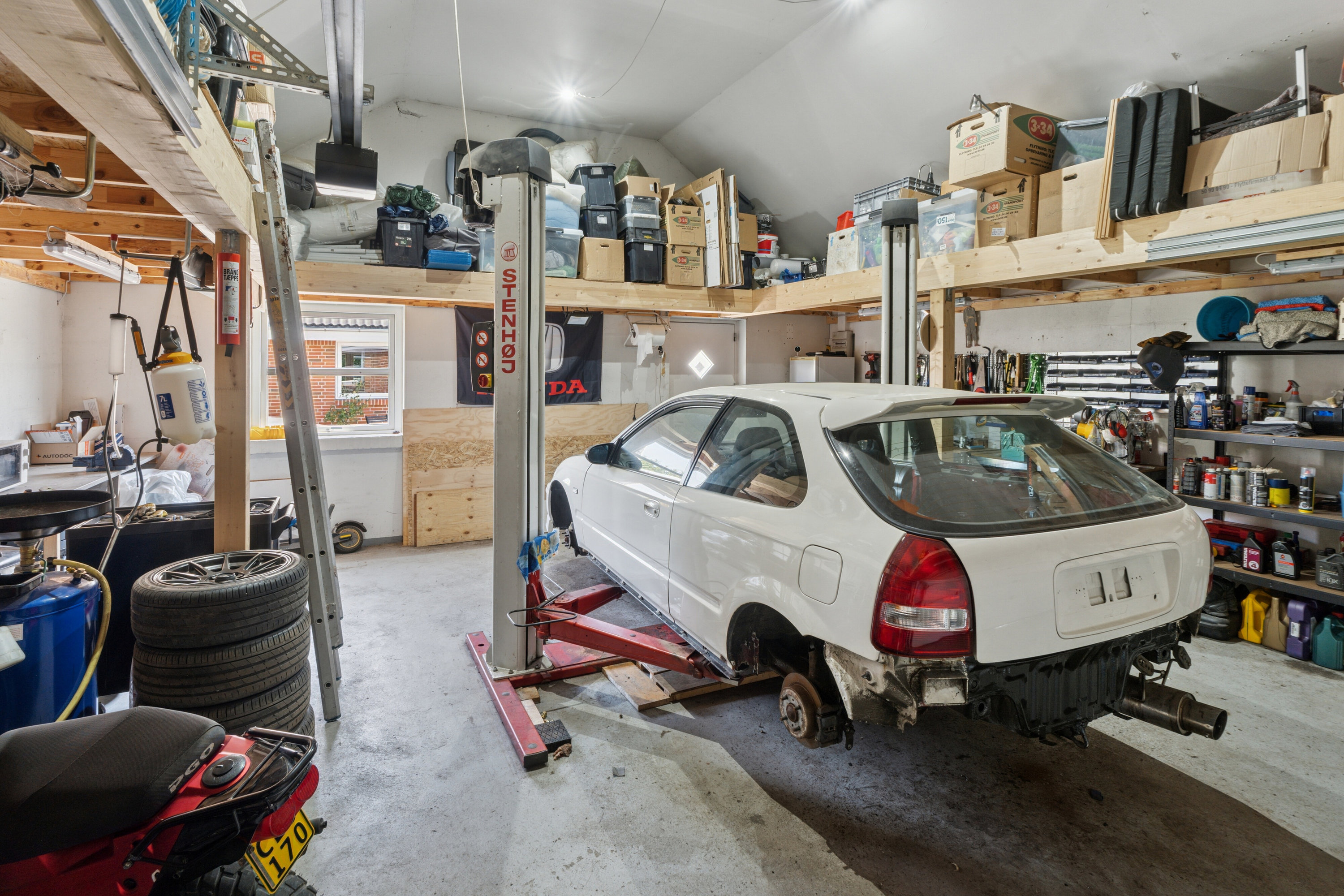 Fremhævet garage billede i fuldskærmstilstand. Billede af Militærsvinget 16, 4700 Næstved