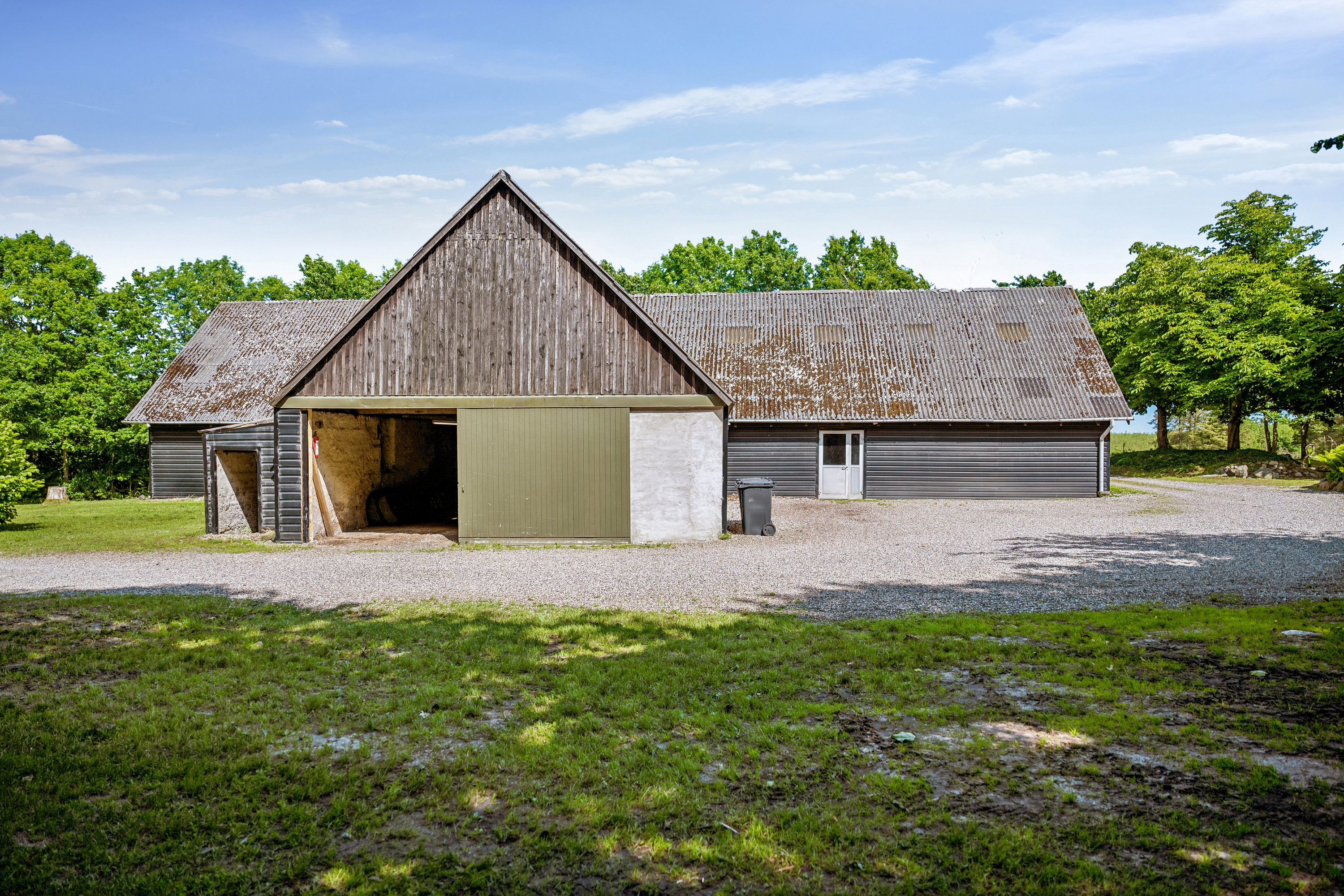 Fremhævet udhuse billede i fuldskærmstilstand. Billede af Skovbovej 52, Krogen, 9500 Hobro