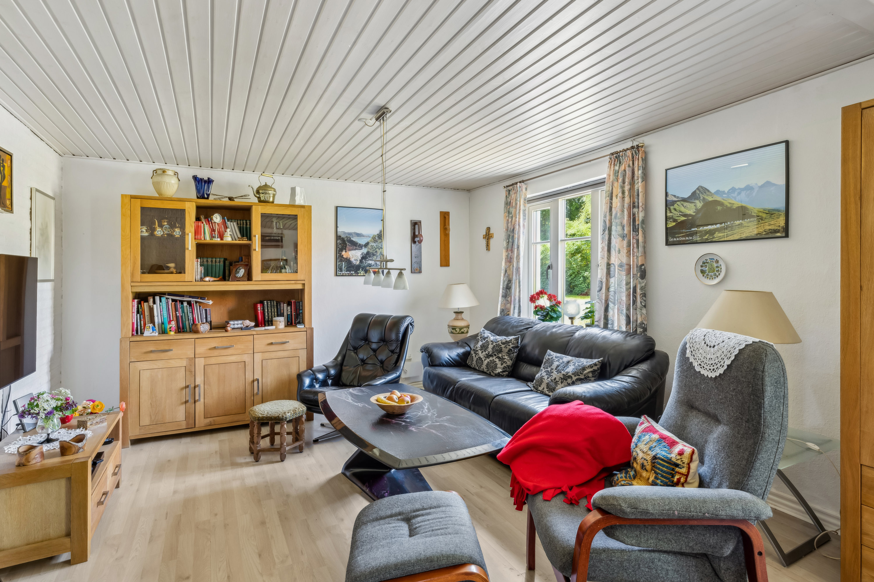 Fremhævet stue billede i fuldskærmstilstand. Billede af Stokkebro 45, Gjerrild, 8500 Grenaa