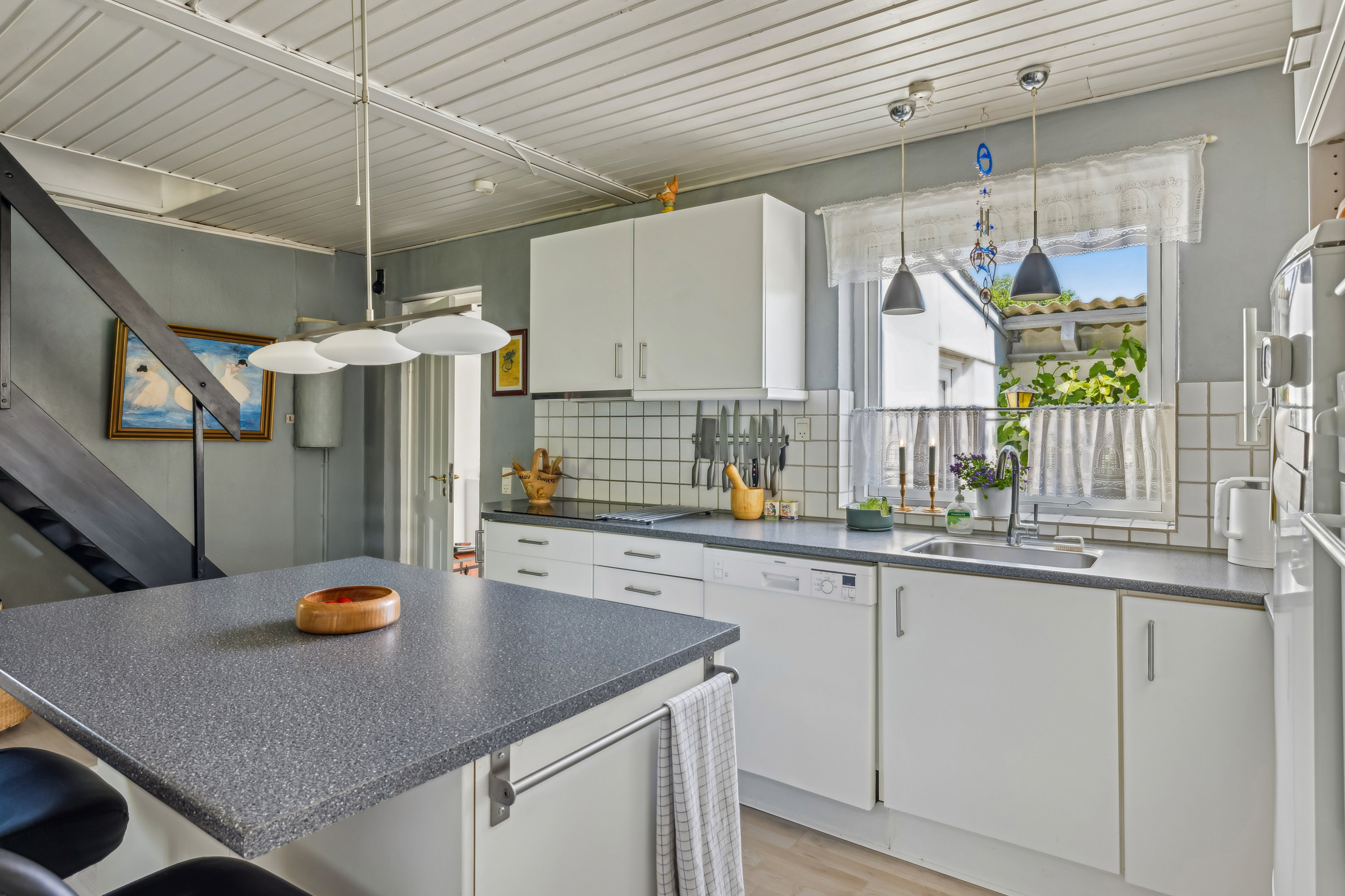 Fremhævet køkken billede i fuldskærmstilstand. Billede af Stokkebro 45, Gjerrild, 8500 Grenaa