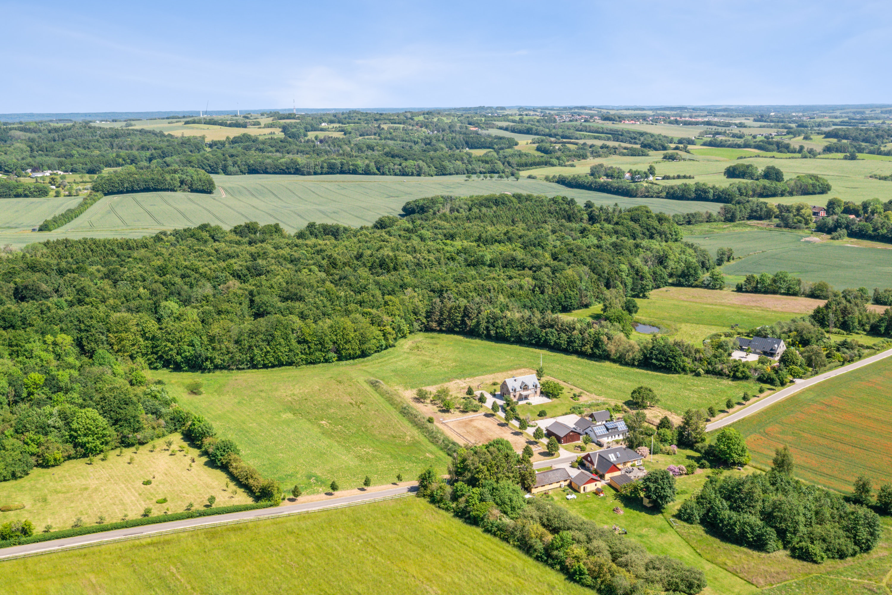 Fremhævet luftfoto billede i fuldskærmstilstand. Billede af Kaløvej 61, Eskerod, 8543 Hornslet