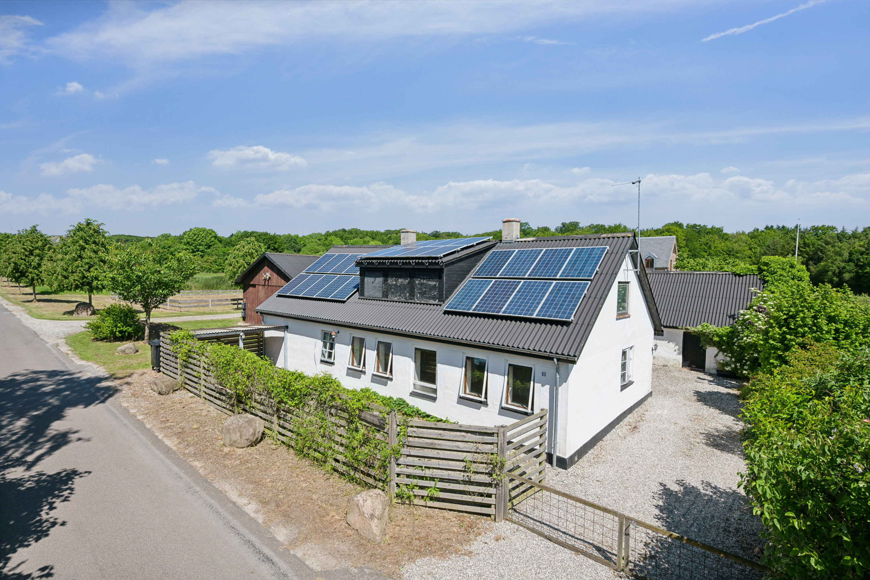 Fremhævet ejendom 2 billede i fuldskærmstilstand. Billede af Kaløvej 61, Eskerod, 8543 Hornslet