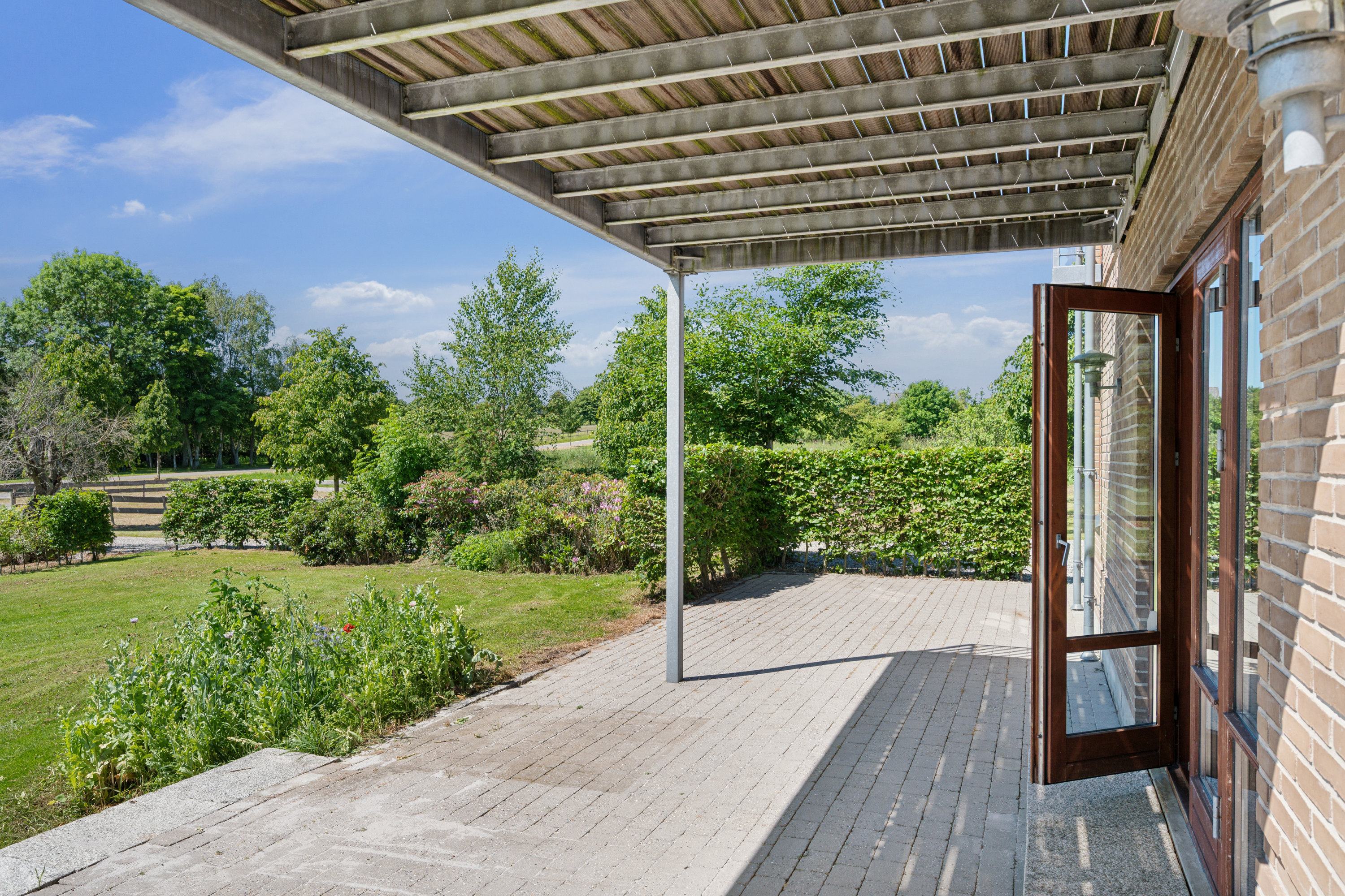 Fremhævet terrasse billede i fuldskærmstilstand. Billede af Kaløvej 61, Eskerod, 8543 Hornslet