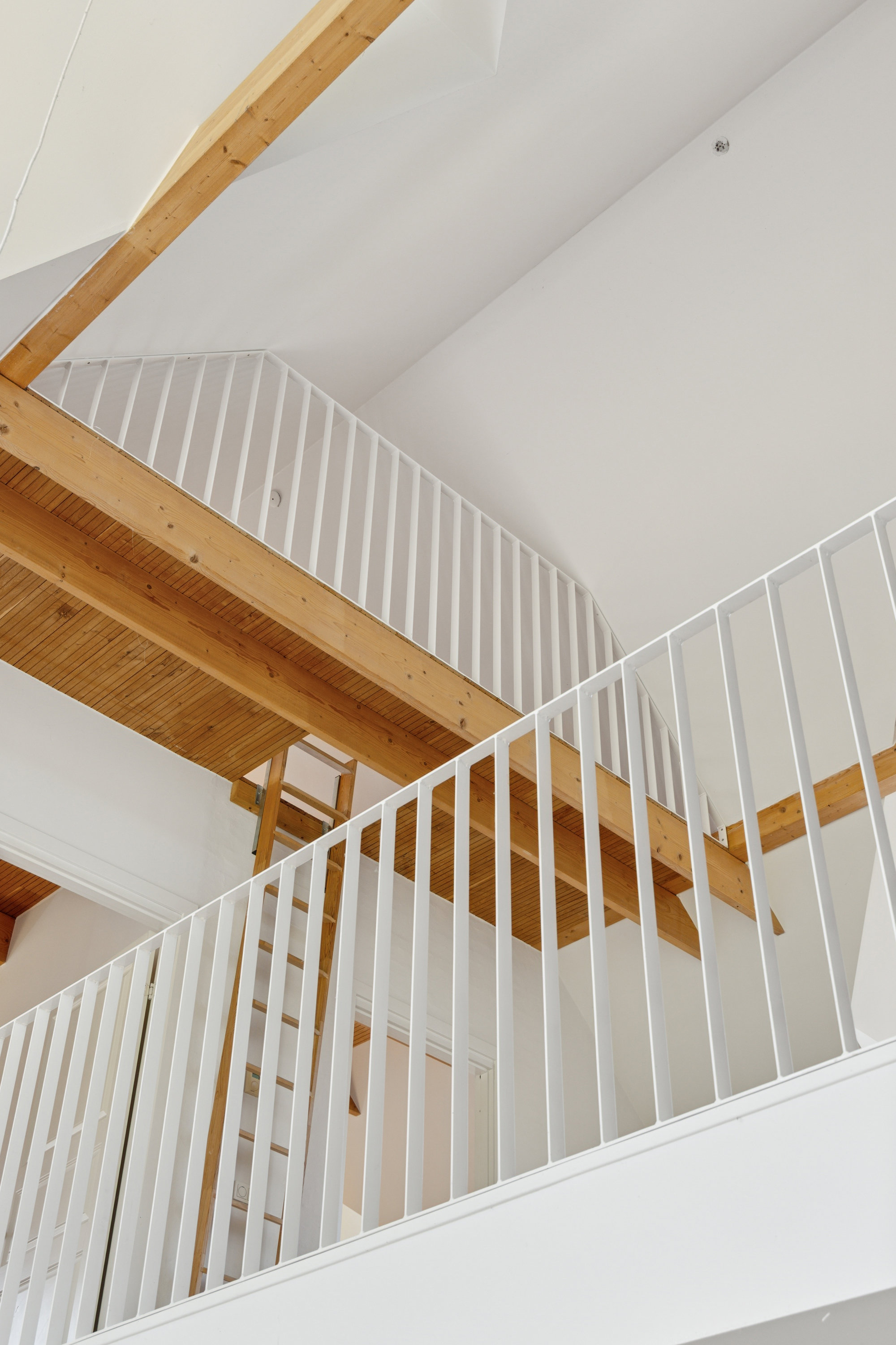 Fremhævet trappe billede i fuldskærmstilstand. Billede af Kaløvej 61, Eskerod, 8543 Hornslet