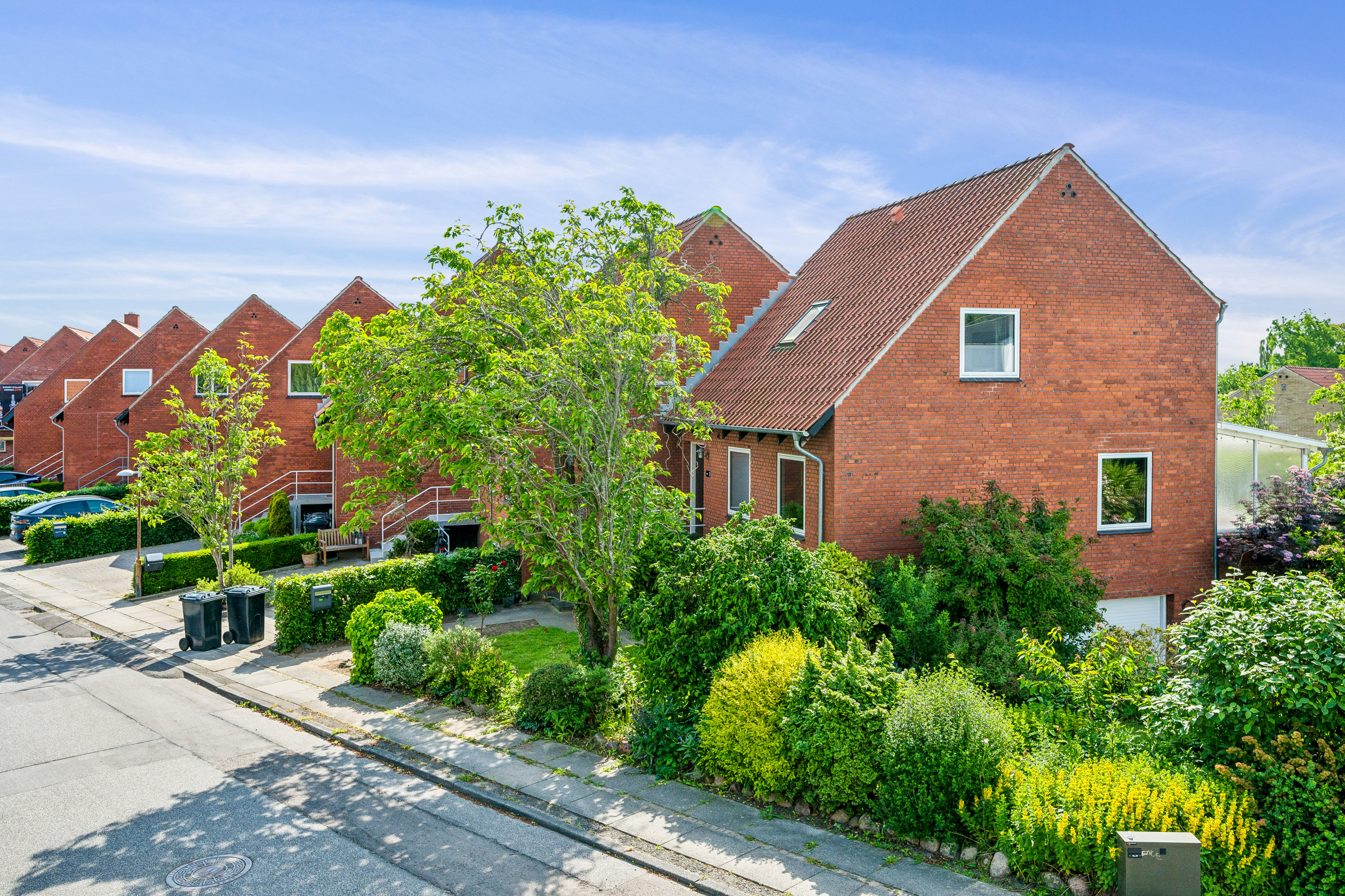 Fremhævet ejendom 1 billede i fuldskærmstilstand. Billede af Alsvej 2, 8240 Risskov