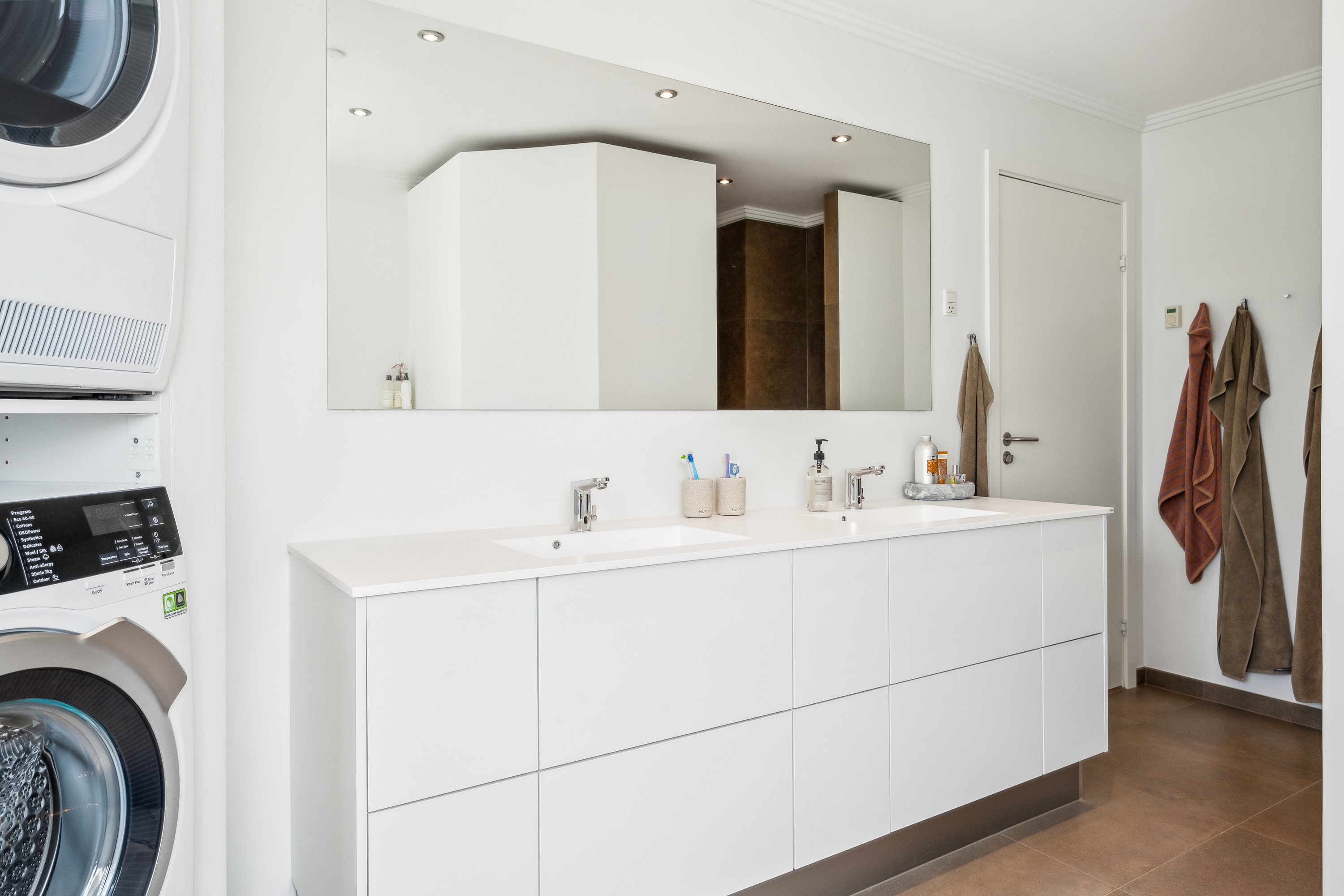 Fremhævet badeværelse billede i fuldskærmstilstand. Billede af Perikumvej 10, 8250 Egå