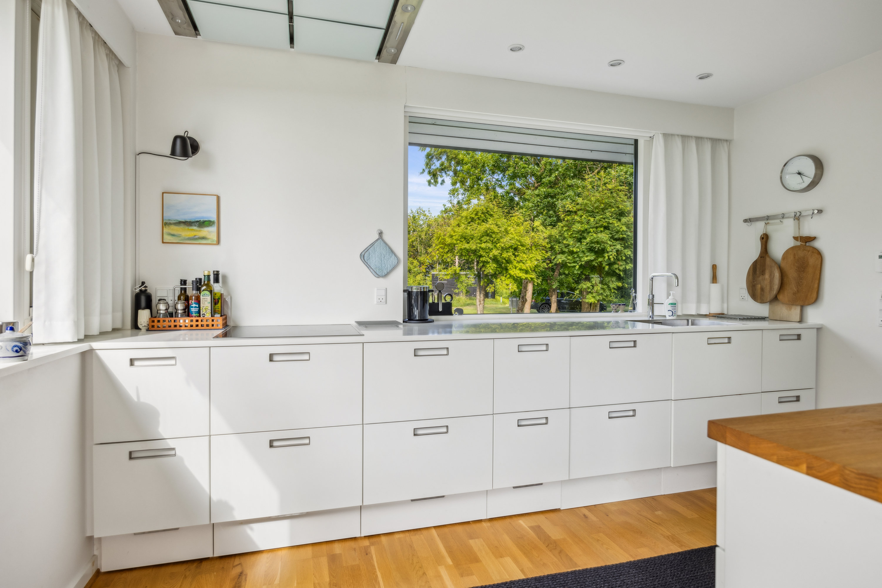 Fremhævet køkken billede i fuldskærmstilstand. Billede af Skoven 1B, Fejrup Strand, 8420 Knebel