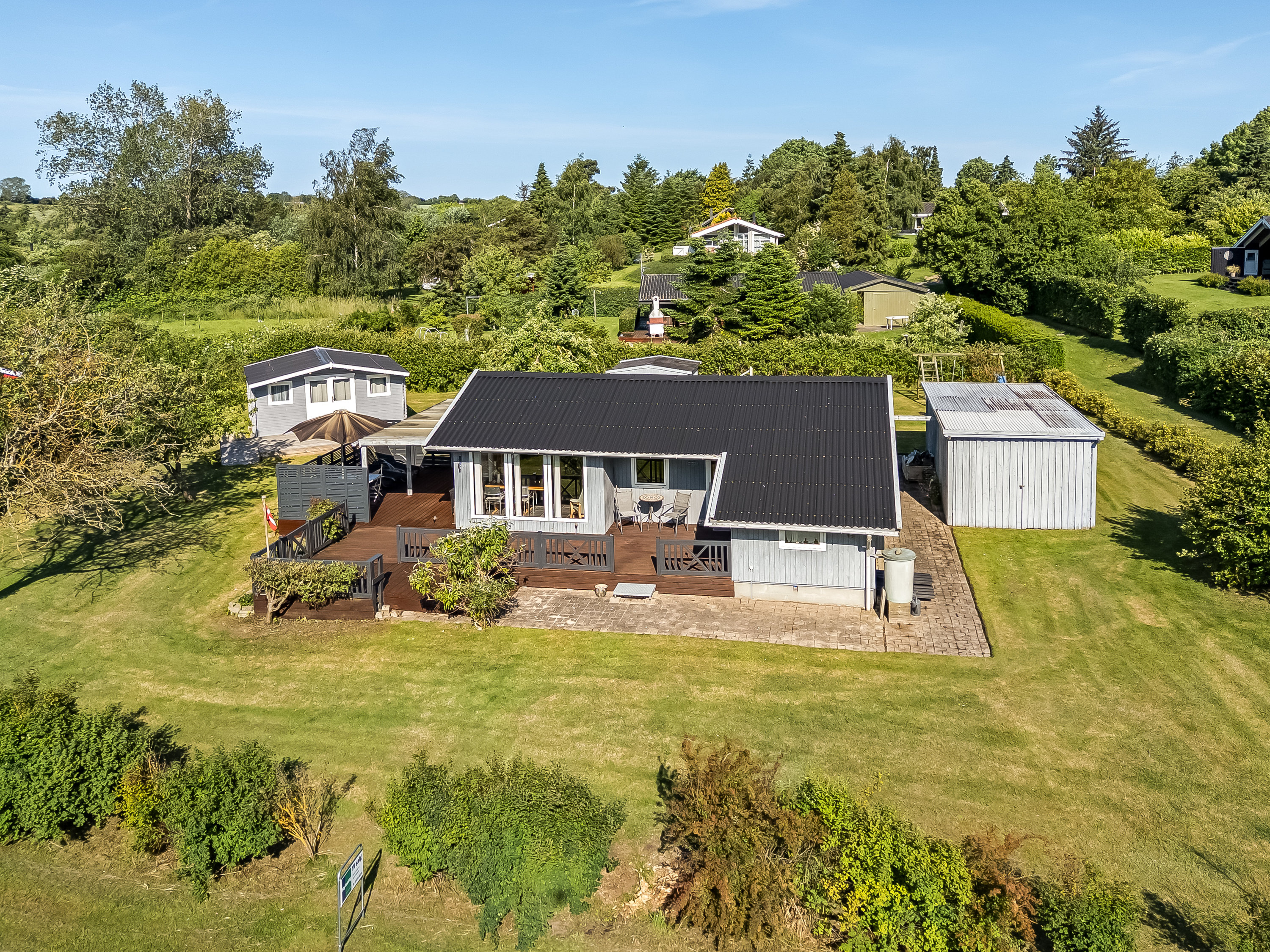Fritidshus: Luftfoto p&#229; Lyngvej 12, 4945 Fem&#248;