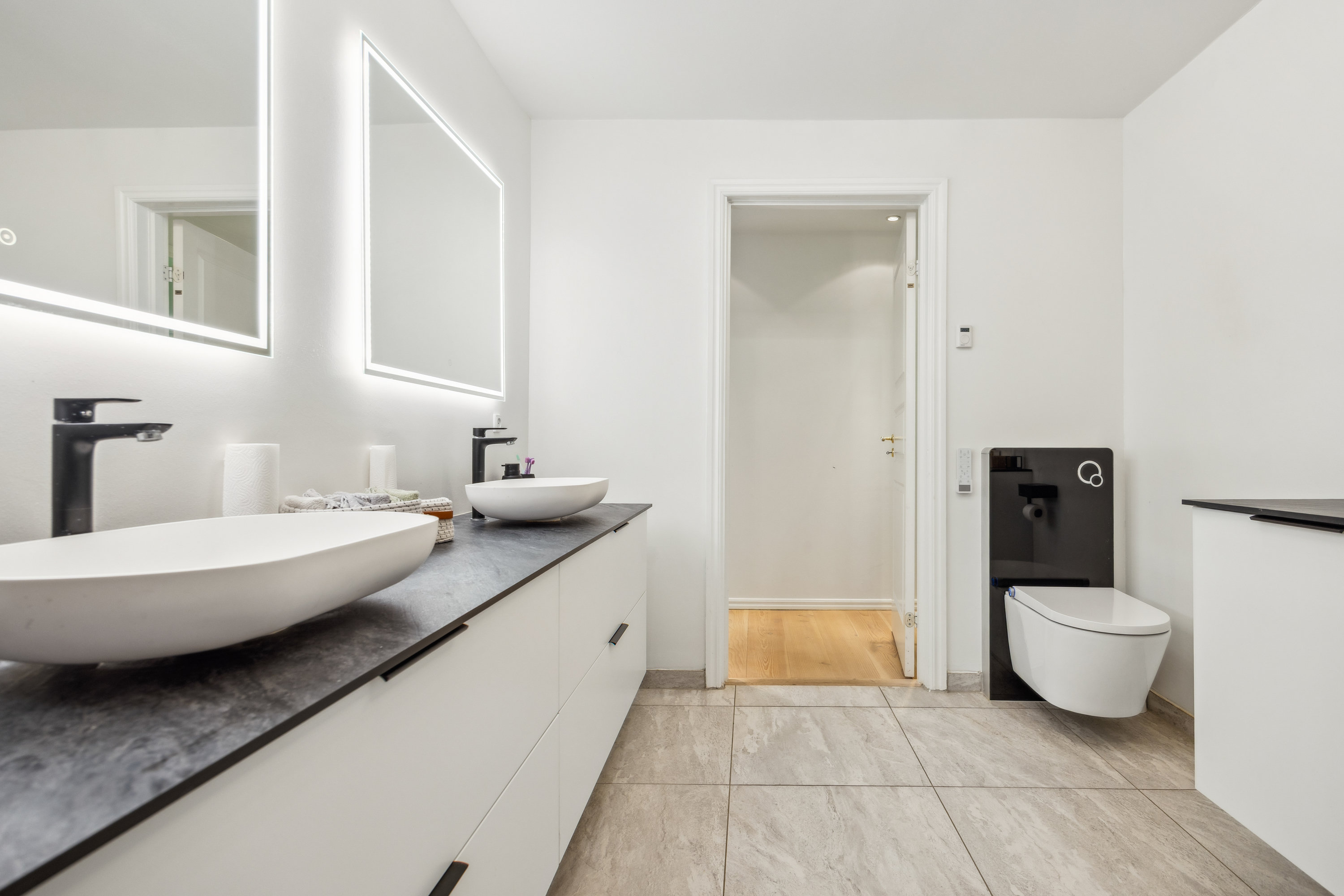 Fremhævet badeværelse billede i fuldskærmstilstand. Billede af Solsortvej 11, Frydendal , 9000 Aalborg