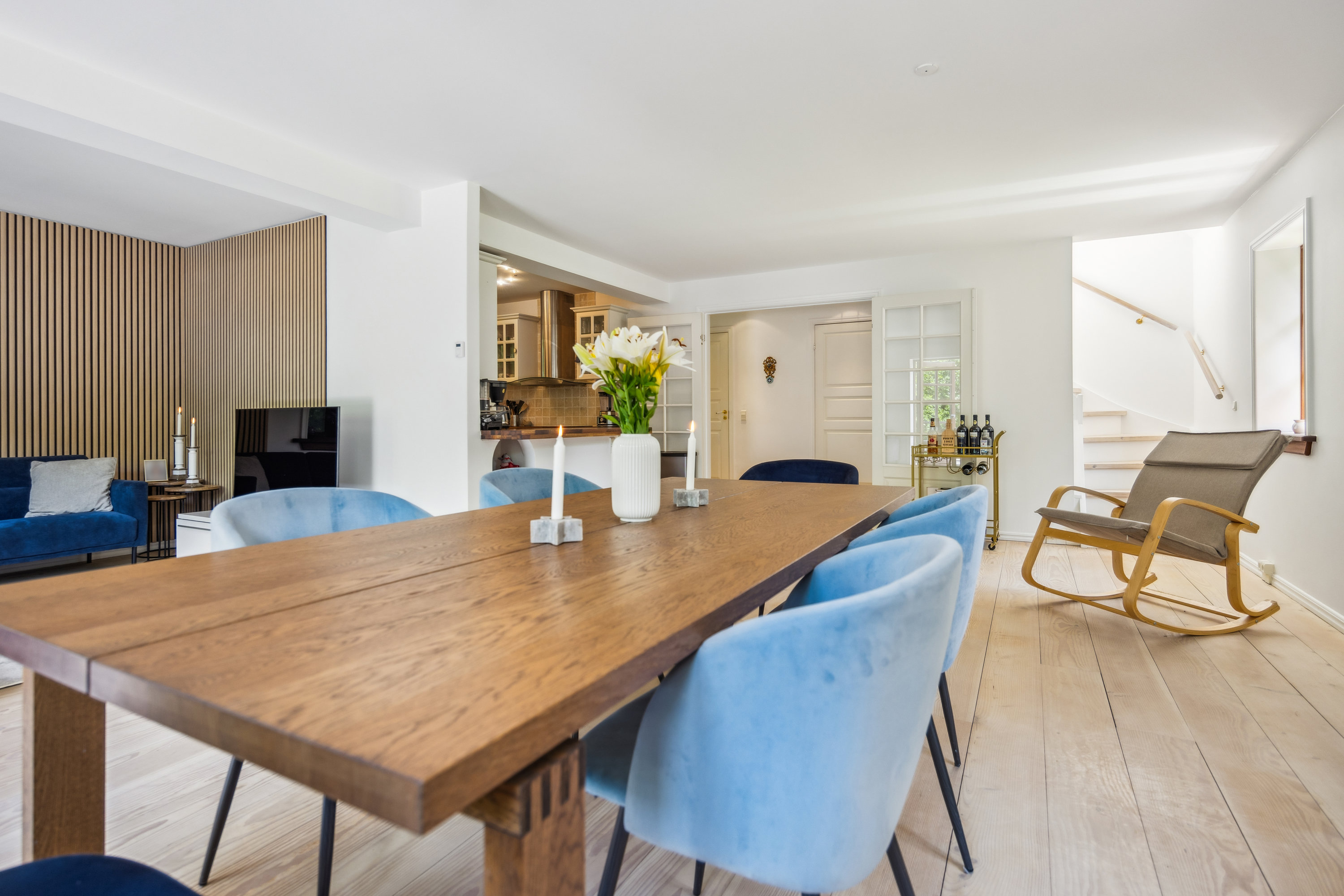 Fremhævet stue billede i fuldskærmstilstand. Billede af Solsortvej 11, Frydendal , 9000 Aalborg