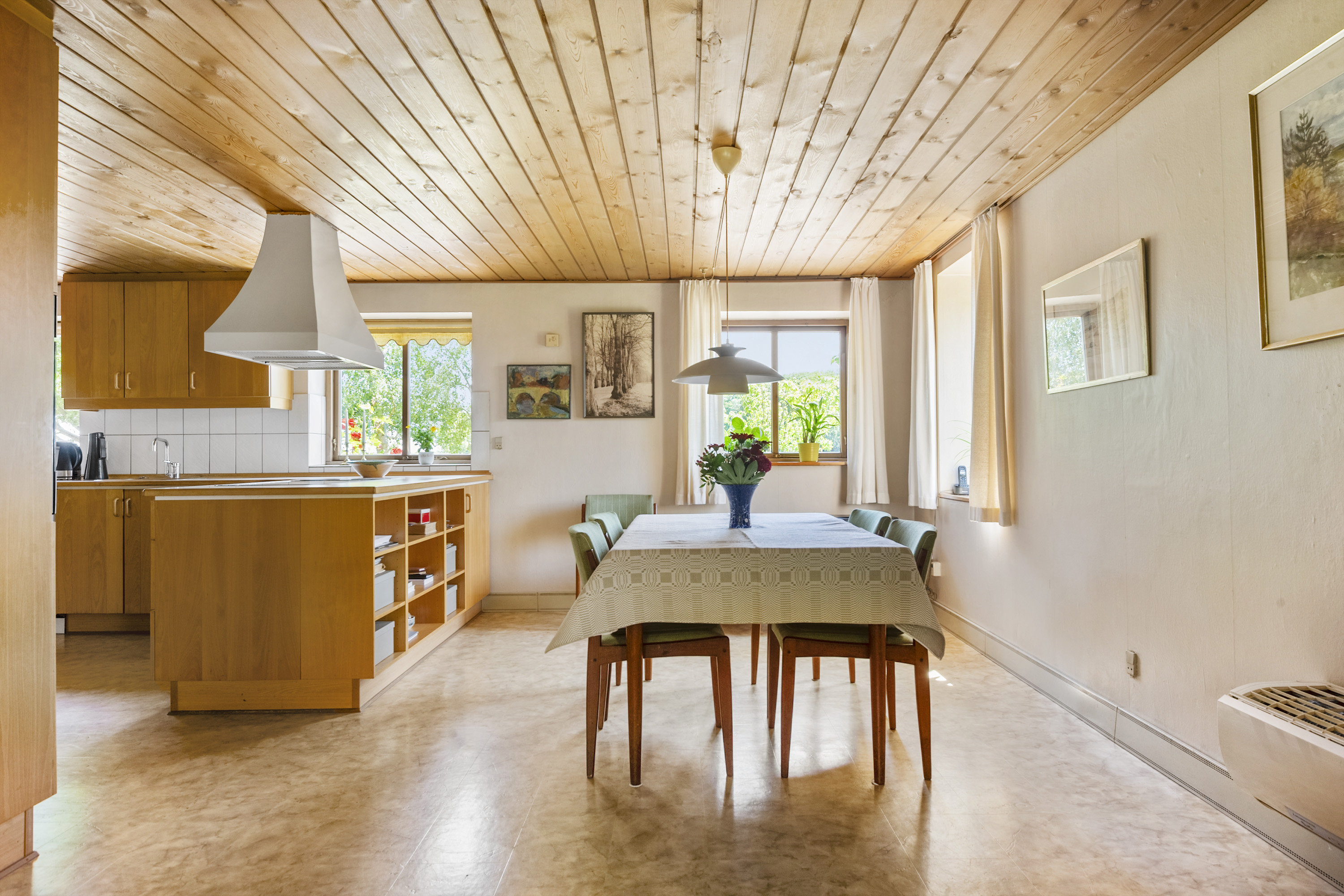 Fremhævet spisestue billede i fuldskærmstilstand. Billede af Søbyvej 61, Søby, 8300 Odder