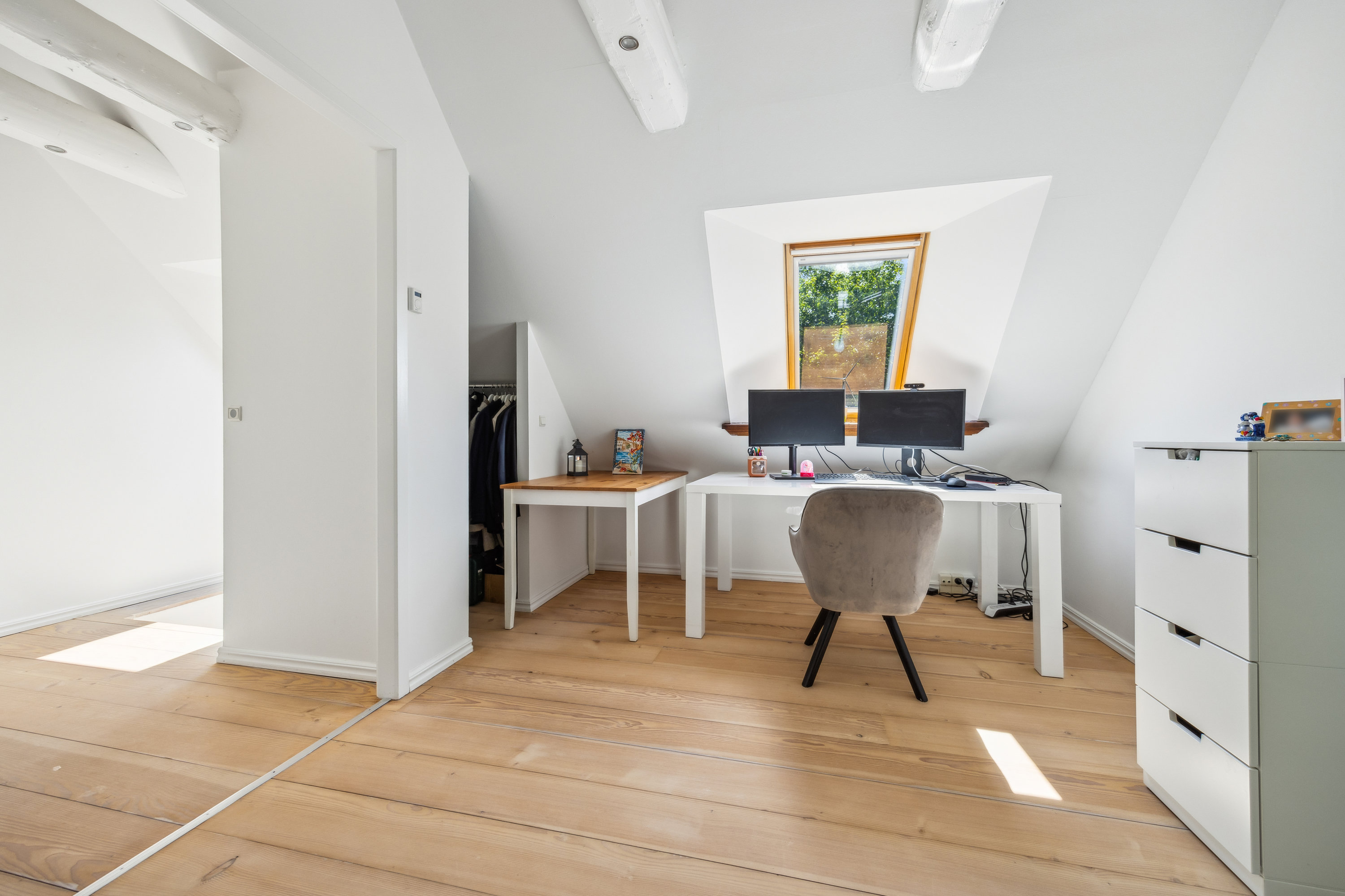 Fremhævet værelse billede i fuldskærmstilstand. Billede af Solsortvej 11, Frydendal , 9000 Aalborg