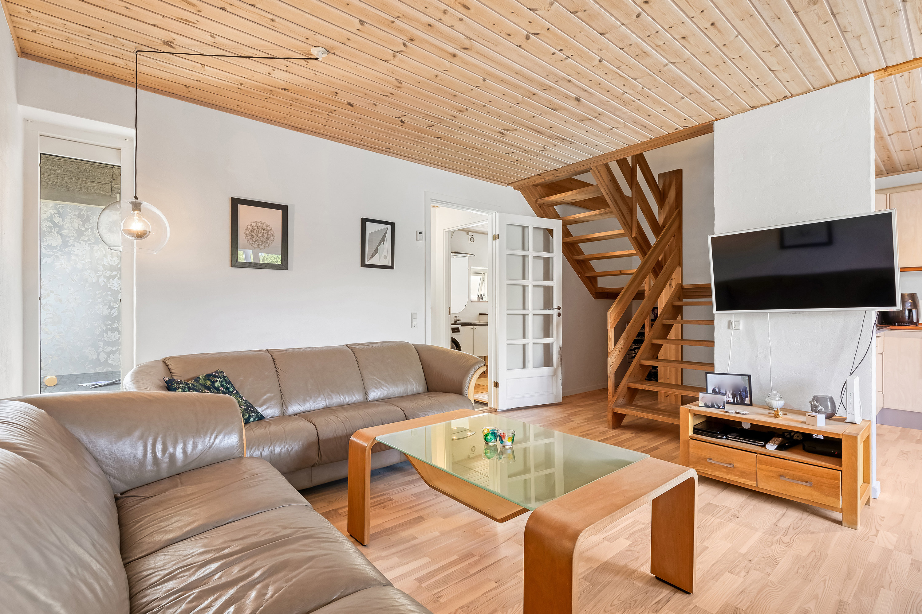 Fremhævet stue billede i fuldskærmstilstand. Billede af Kongensgade 15H, 3550 Slangerup