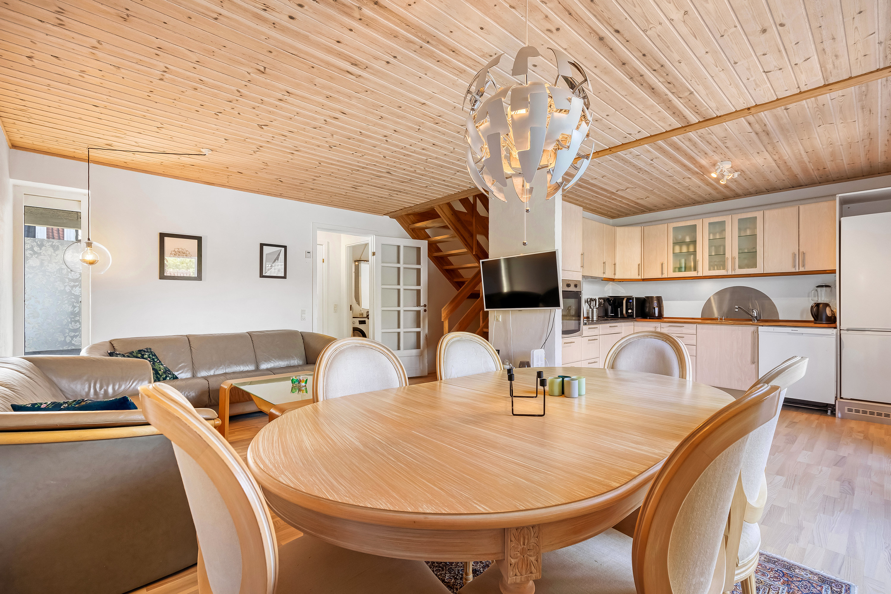 Fremhævet stue billede i fuldskærmstilstand. Billede af Kongensgade 15H, 3550 Slangerup