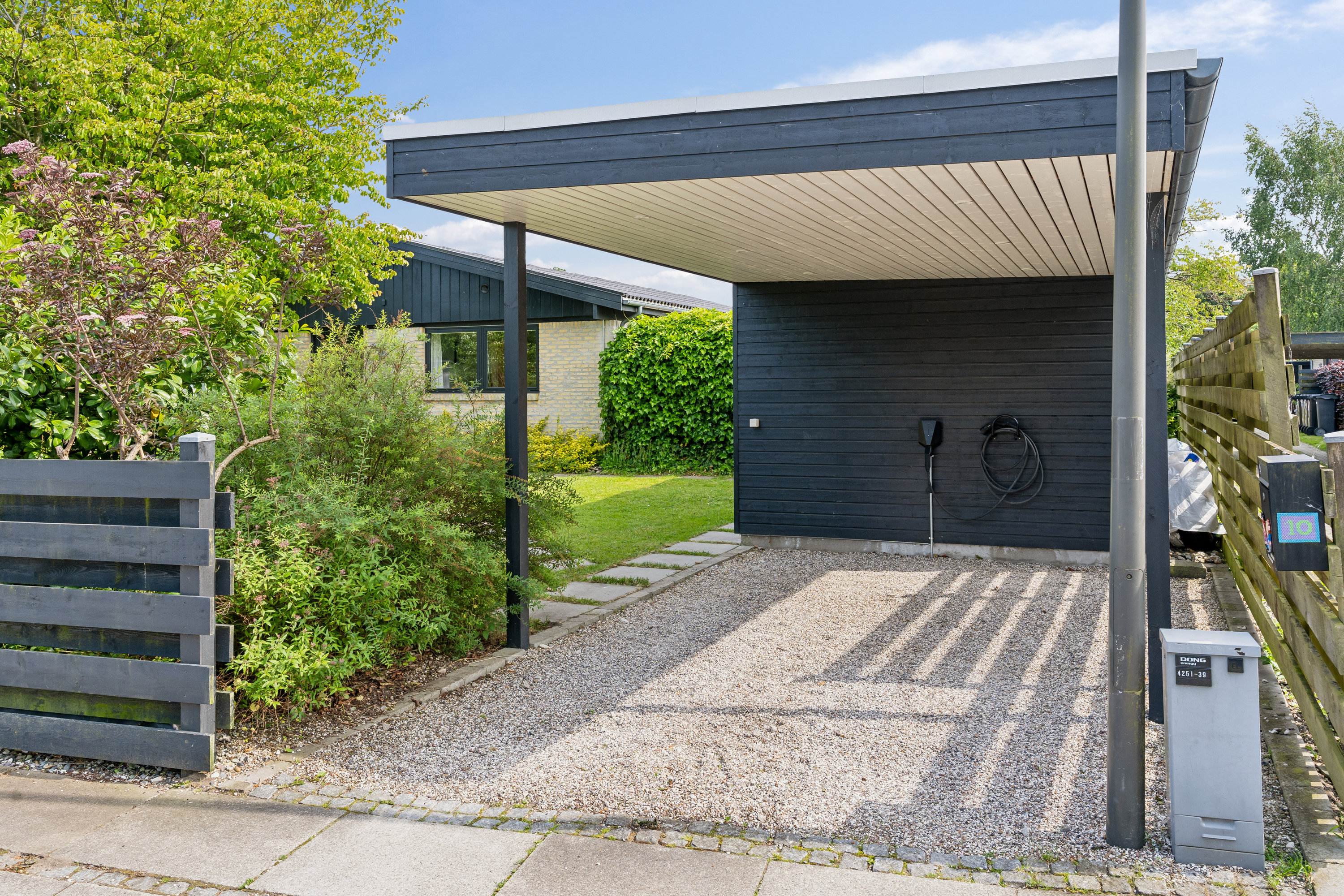 Fremhævet ejendom 1 billede i fuldskærmstilstand. Billede af Kippingevej 10, 2730 Herlev