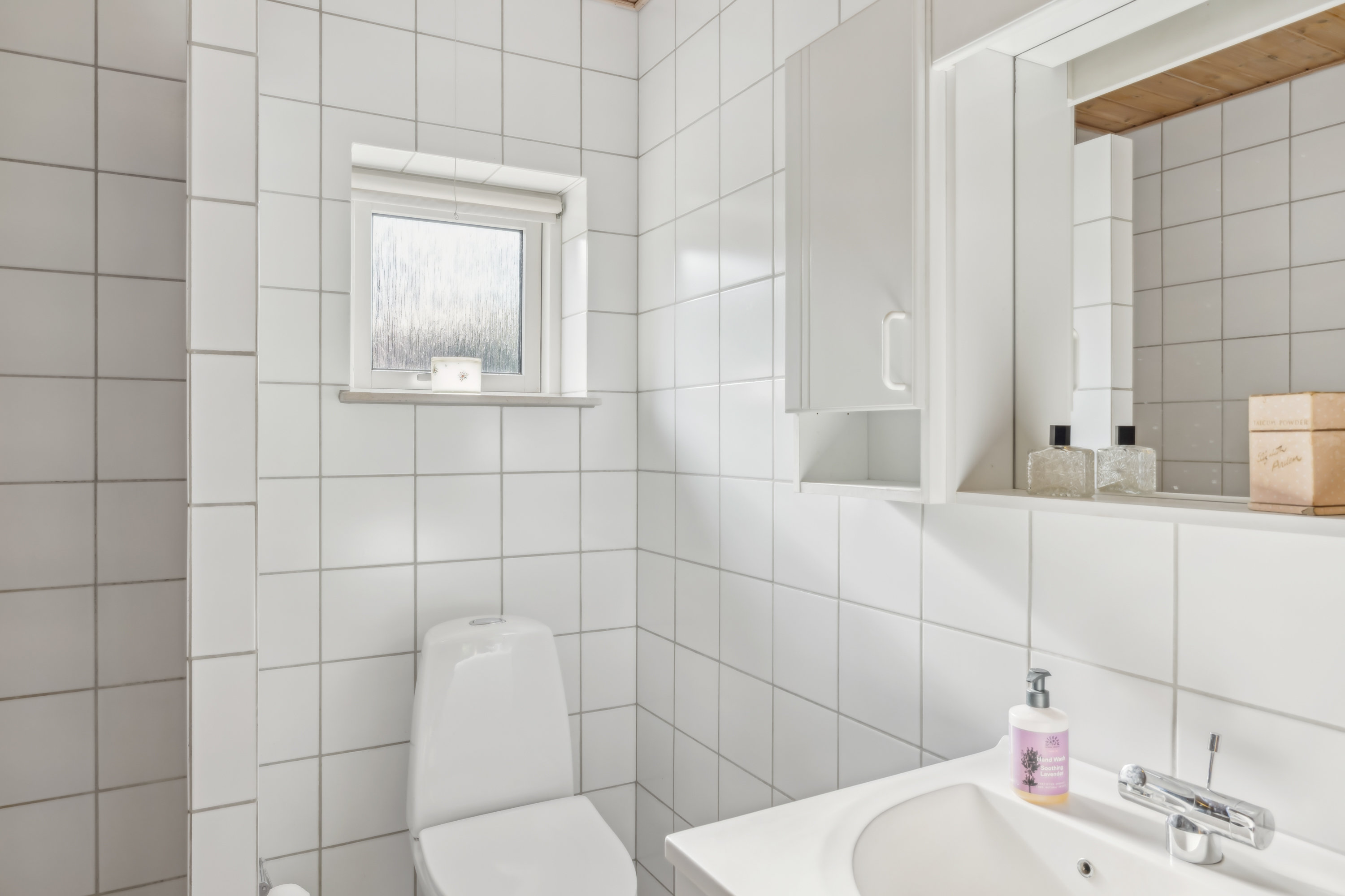 Fremhævet badeværelse billede i fuldskærmstilstand. Billede af Bygaden 17, Følle, 8410 Rønde