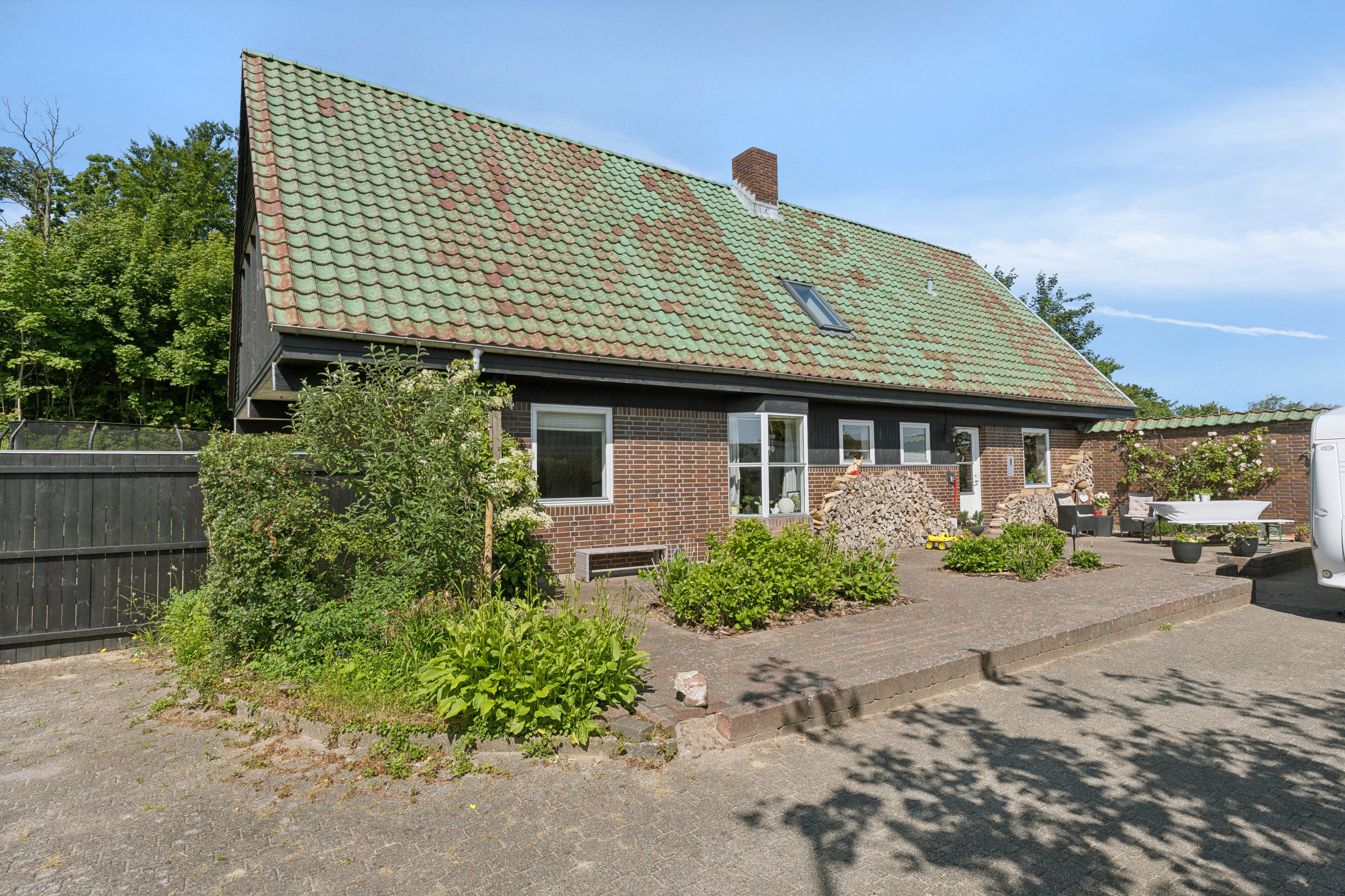 Fremhævet set fra vejen billede i fuldskærmstilstand. Billede af Stærevej 6, 9881 Bindslev